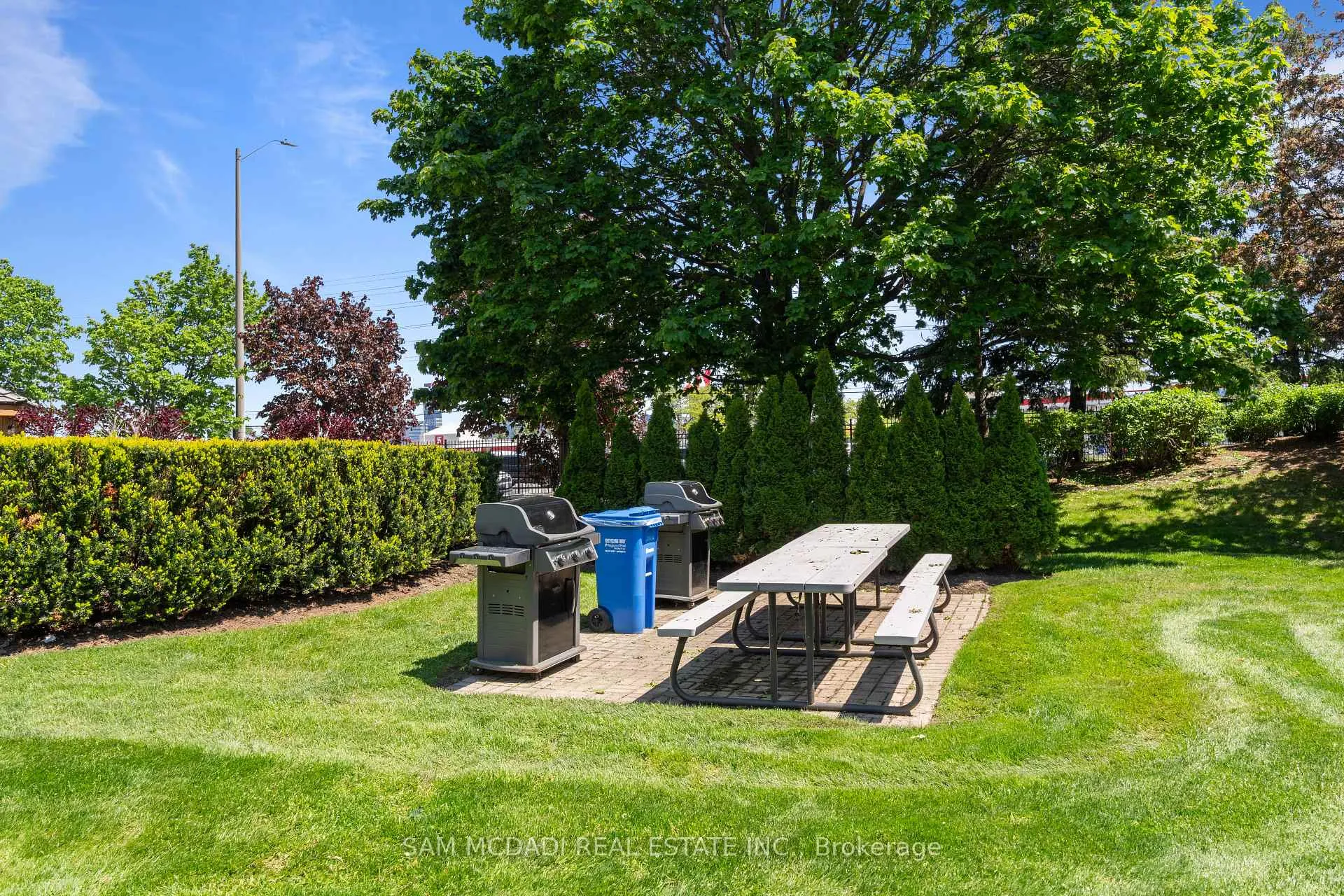 Photo 32 of Unit 1109, 700 Constellation Drive, Mississauga, Hurontario — HOMEH