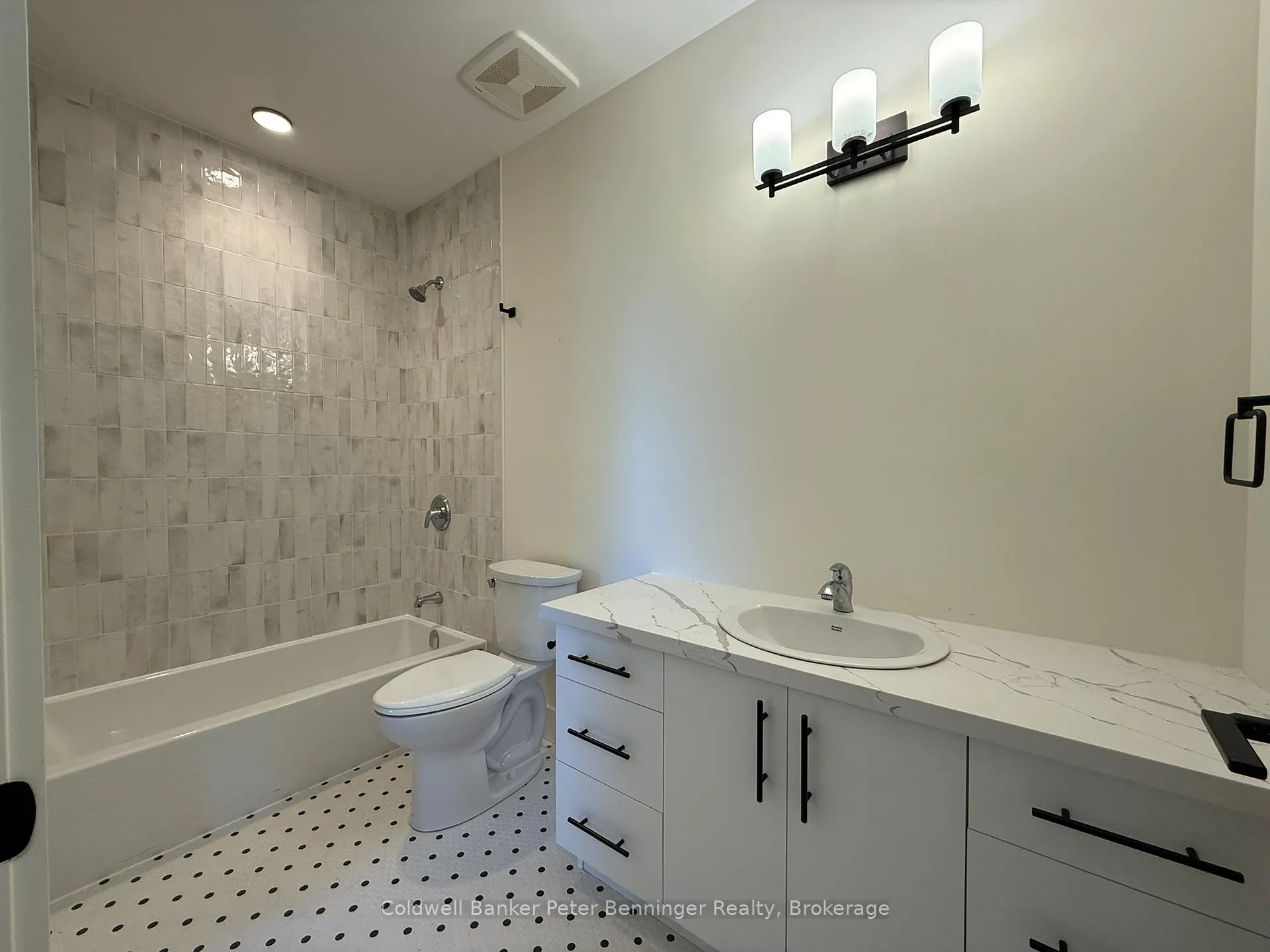 Photo 19 of Unit 401, 604 Queen Street S, Arran-Elderslie — HOMEH