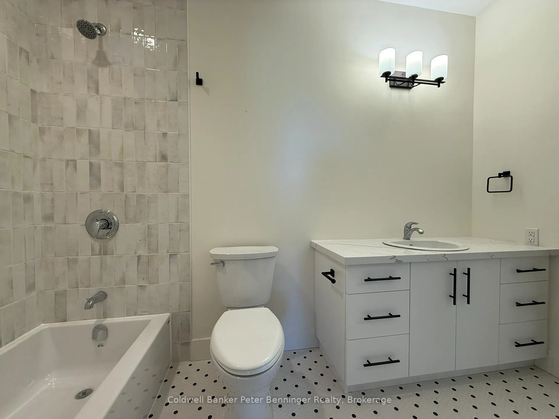 Photo 20 of Unit 401, 604 Queen Street S, Arran-Elderslie — HOMEH
