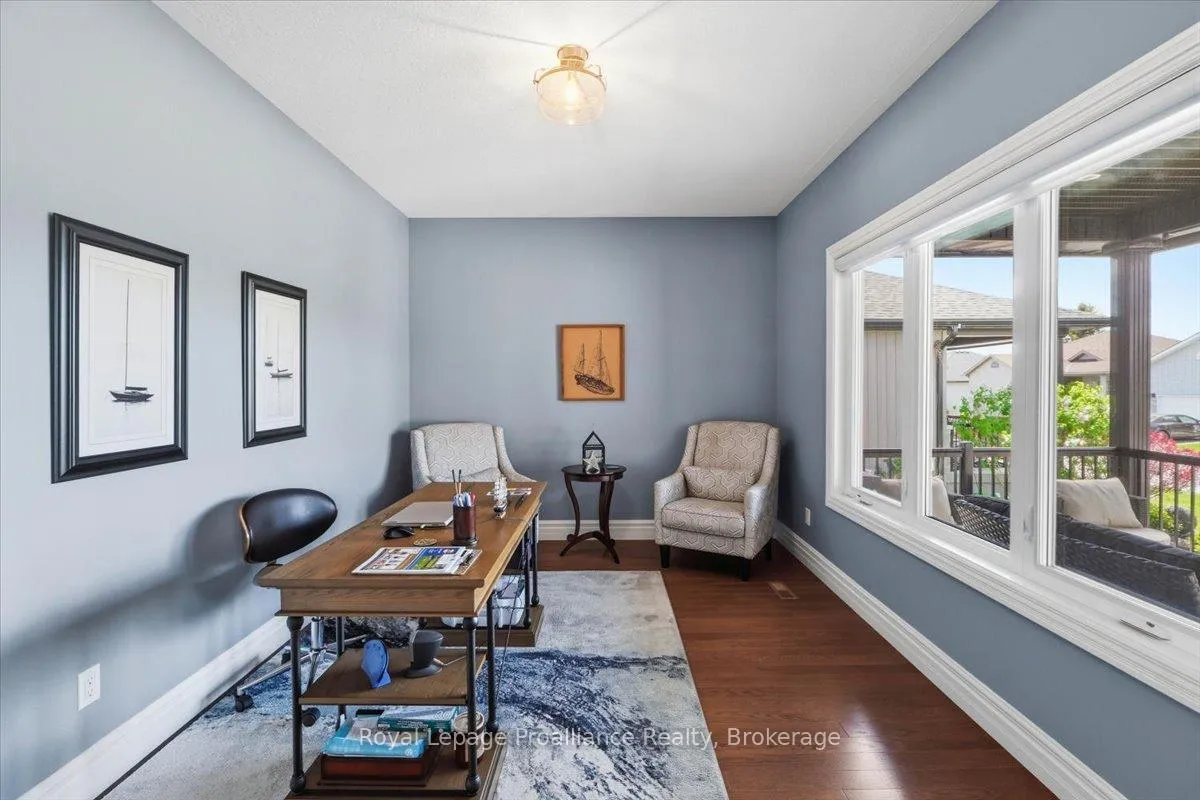Photo 6 of 8 Dorchester Drive, Prince Edward County, Wellington — HOMEH