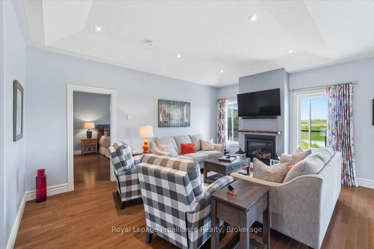 Photo 18 of 8 Dorchester Drive, Prince Edward County, Wellington — HOMEH