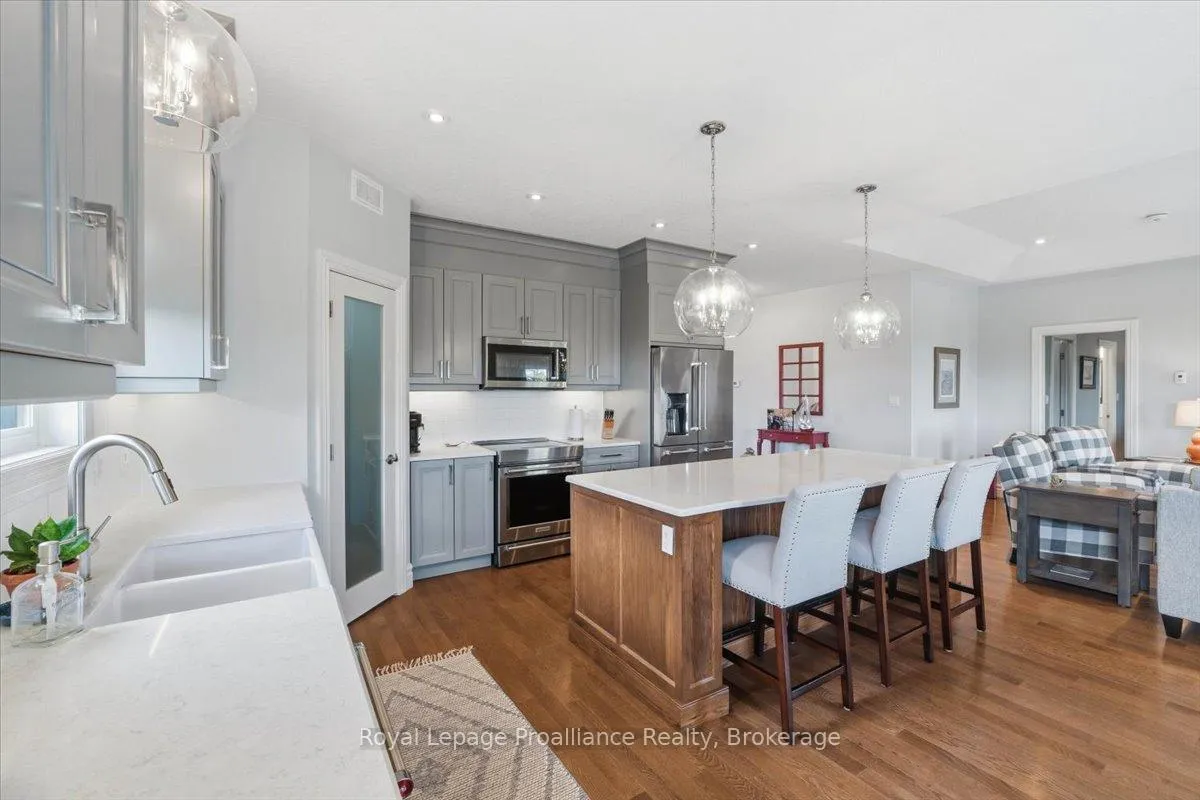 Photo 25 of 8 Dorchester Drive, Prince Edward County, Wellington — HOMEH