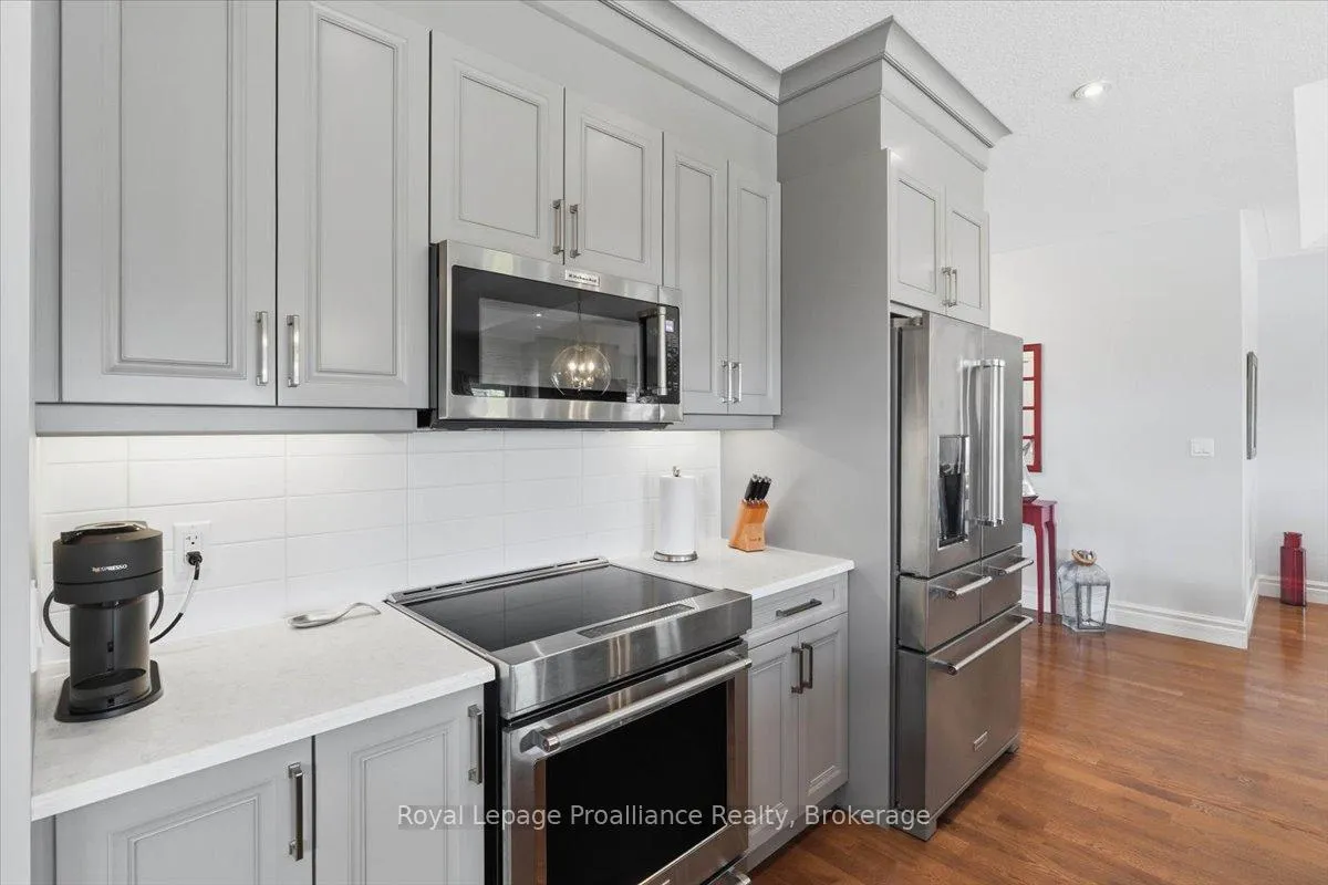 Photo 26 of 8 Dorchester Drive, Prince Edward County, Wellington — HOMEH