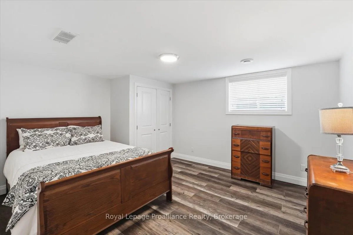 Photo 39 of 8 Dorchester Drive, Prince Edward County, Wellington — HOMEH