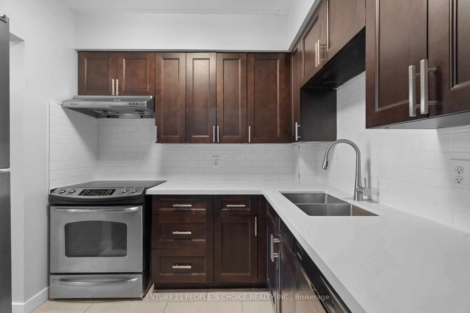 Photo 15 of Unit 107, 72 Main Street E, Port Colborne, Bethel — HOMEH