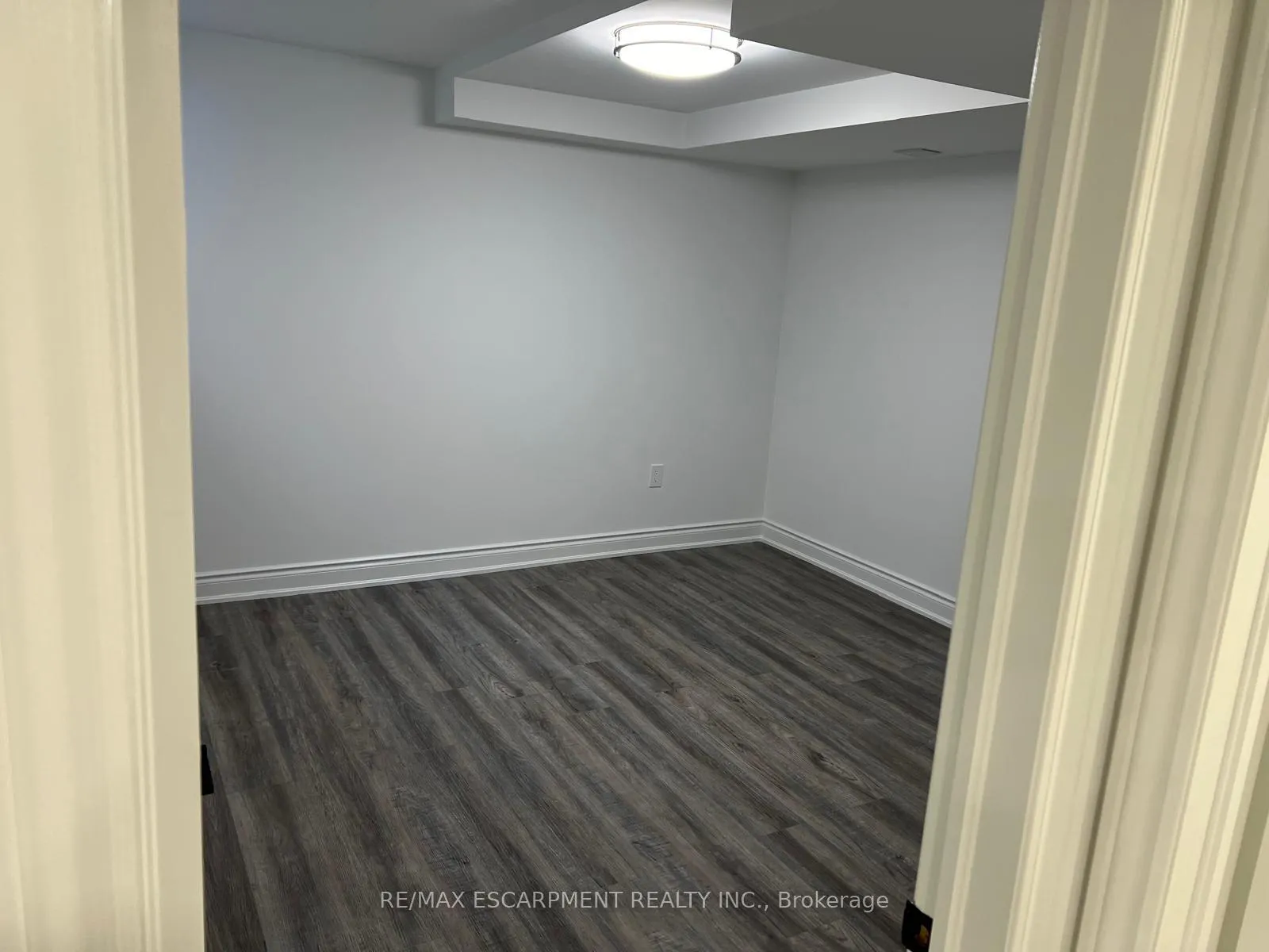 Photo 5 of Unit BASEMENT, 40 Pagebrook Crescent, Hamilton, Stoney Creek Mountain — HOMEH