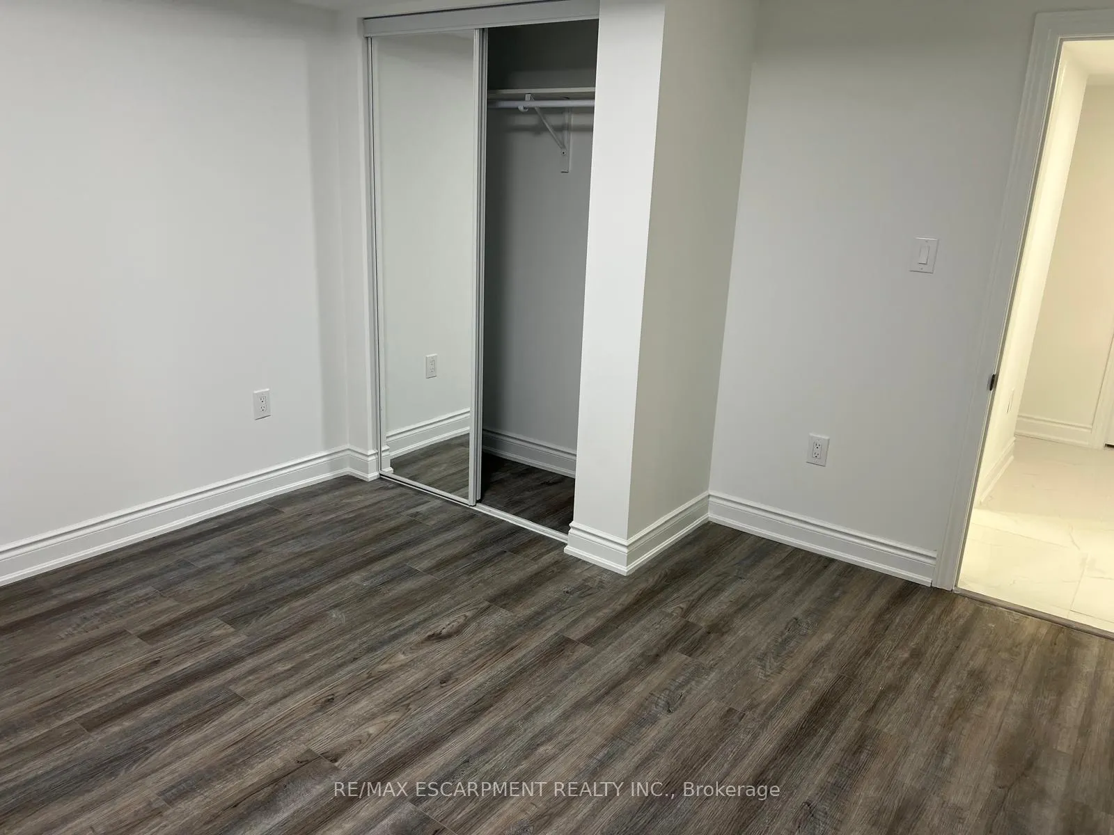 Photo 8 of Unit BASEMENT, 40 Pagebrook Crescent, Hamilton, Stoney Creek Mountain — HOMEH