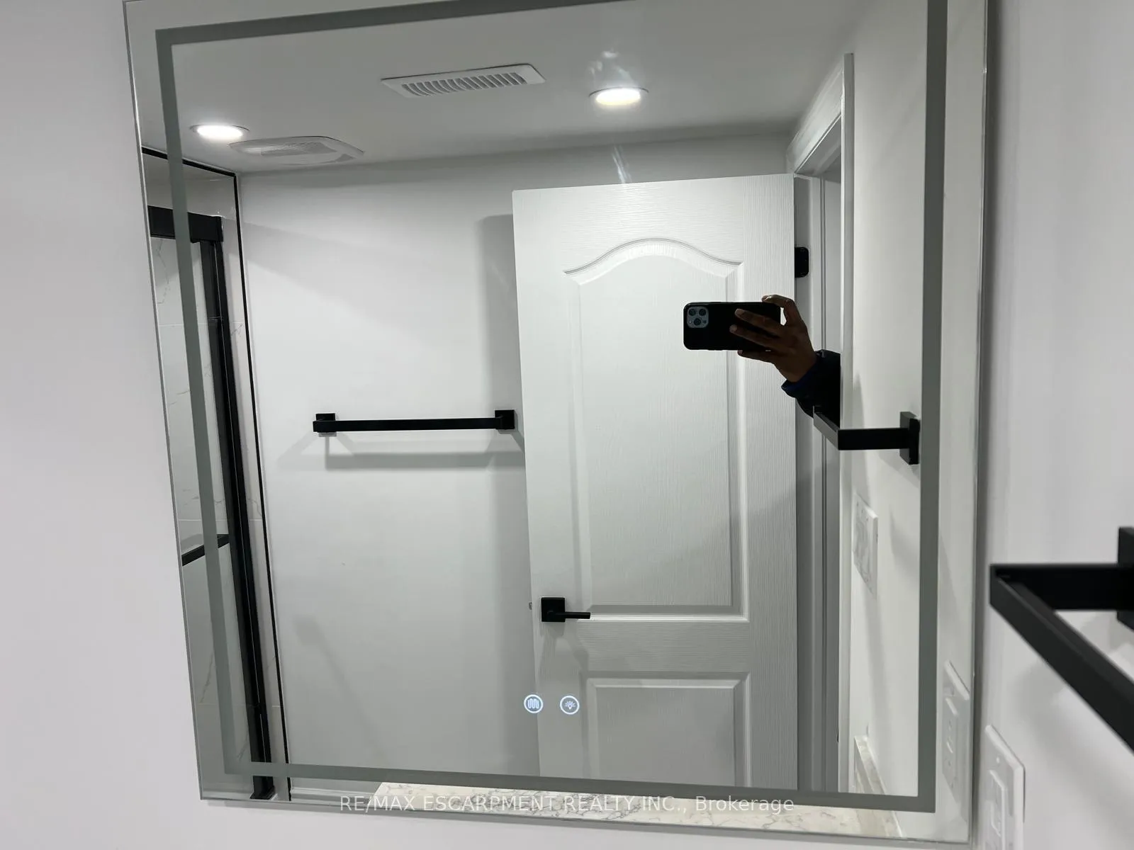 Photo 9 of Unit BASEMENT, 40 Pagebrook Crescent, Hamilton, Stoney Creek Mountain — HOMEH