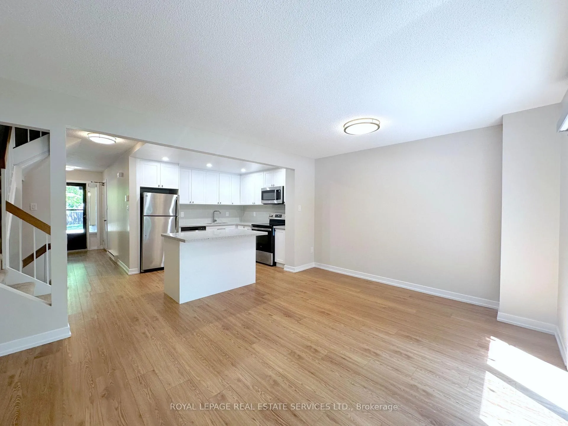 Photo 2 of 6310F Battleford Road, Mississauga, Meadowvale — HOMEH