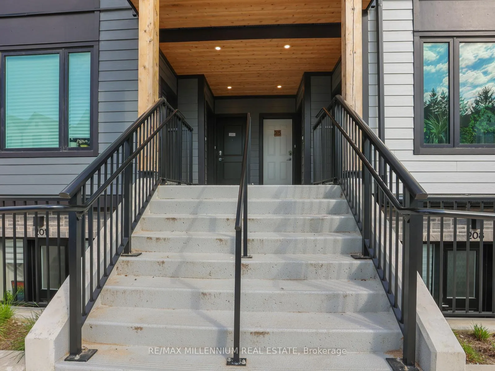 Photo 5 of Unit 206, 708 Woolwich Street, Guelph, Riverside Park — HOMEH