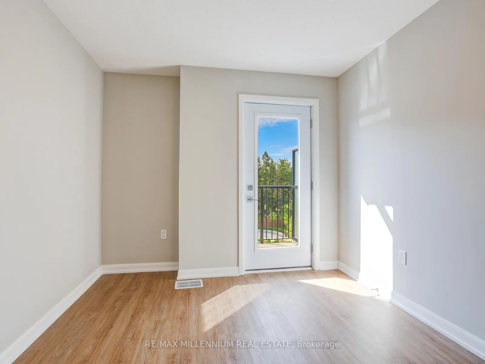 Photo 30 of Unit 206, 708 Woolwich Street, Guelph, Riverside Park — HOMEH
