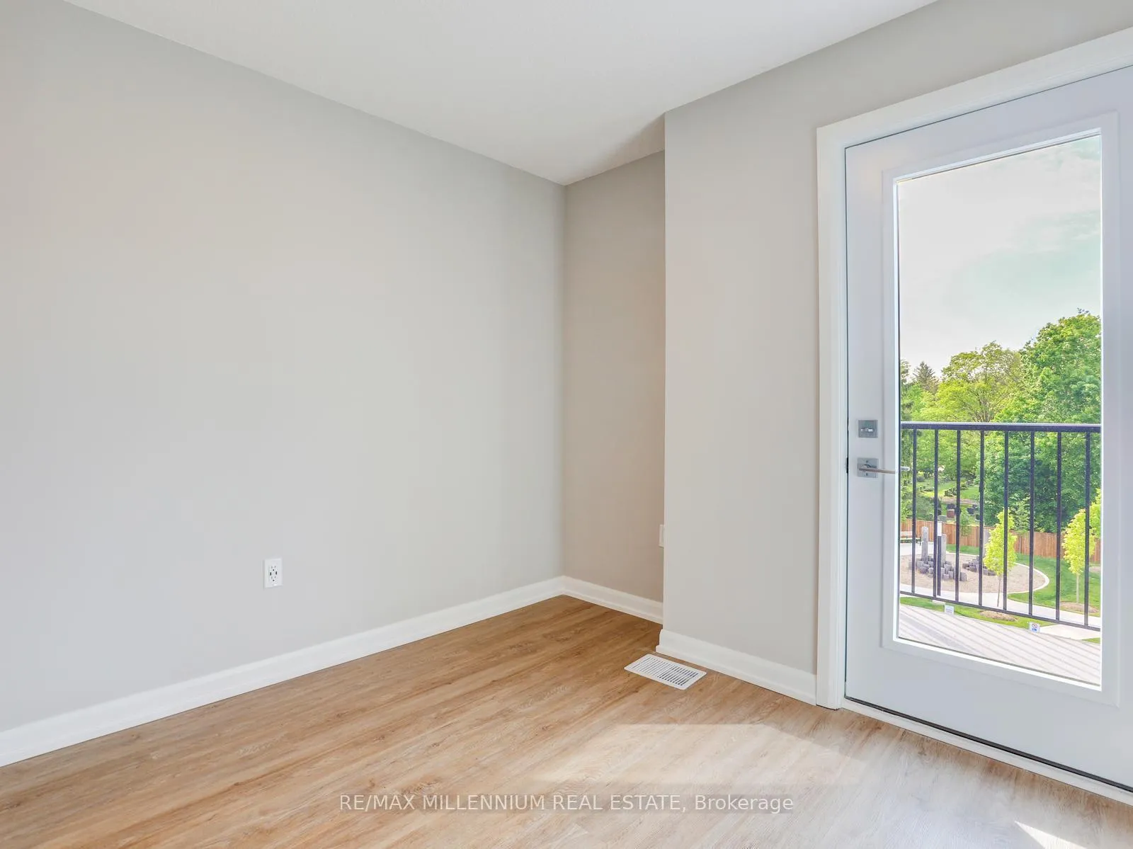 Photo 31 of Unit 206, 708 Woolwich Street, Guelph, Riverside Park — HOMEH