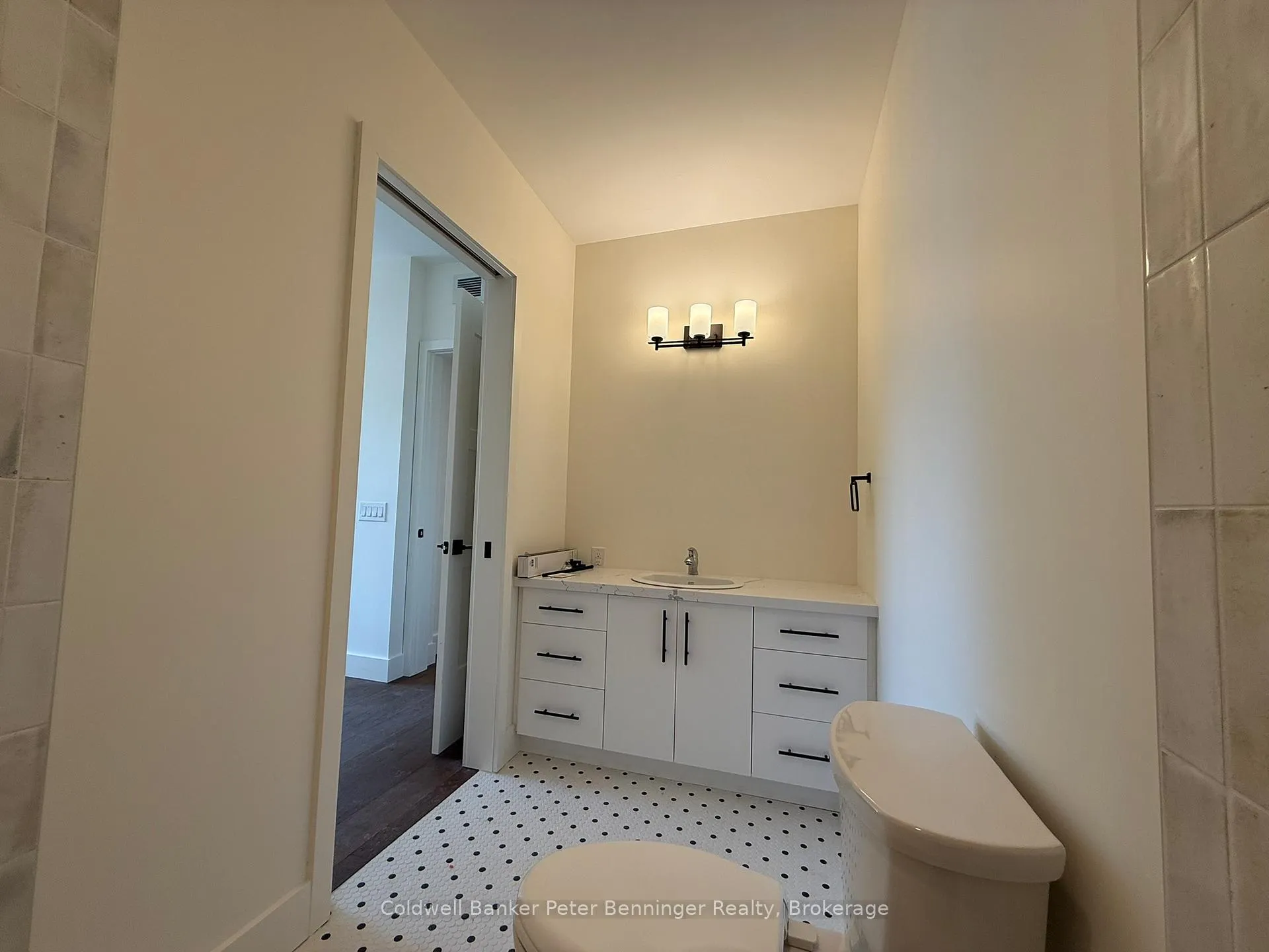 Photo 13 of Unit 405, 604 Queen Street S, Arran-Elderslie — HOMEH