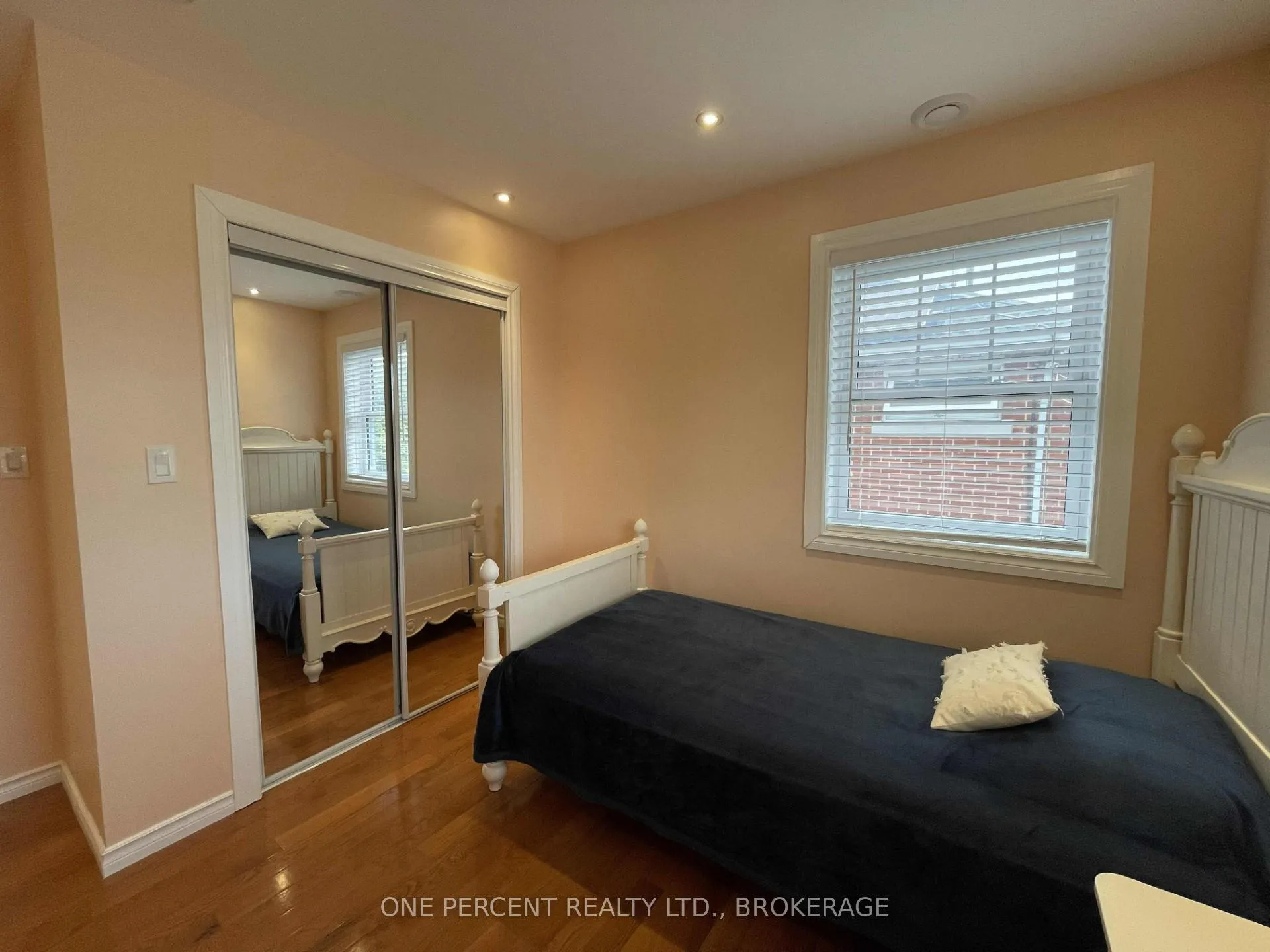 Photo 34 of 104 Ellerbeck Street, Kingston, Central City East — HOMEH