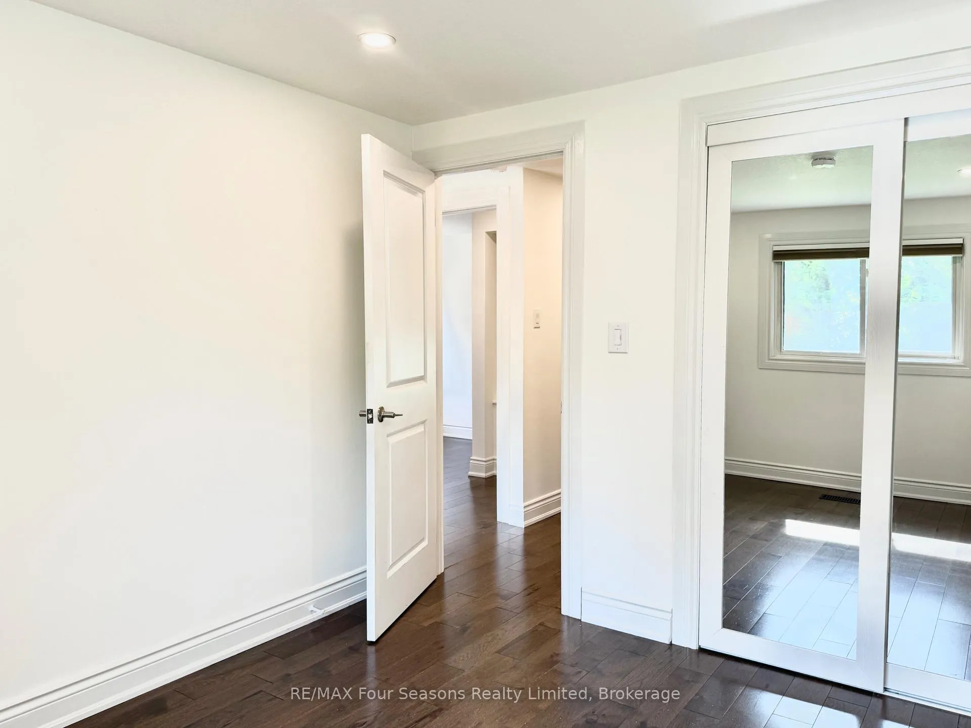 Photo 20 of 51 Carlyle Place, Kitchener — HOMEH