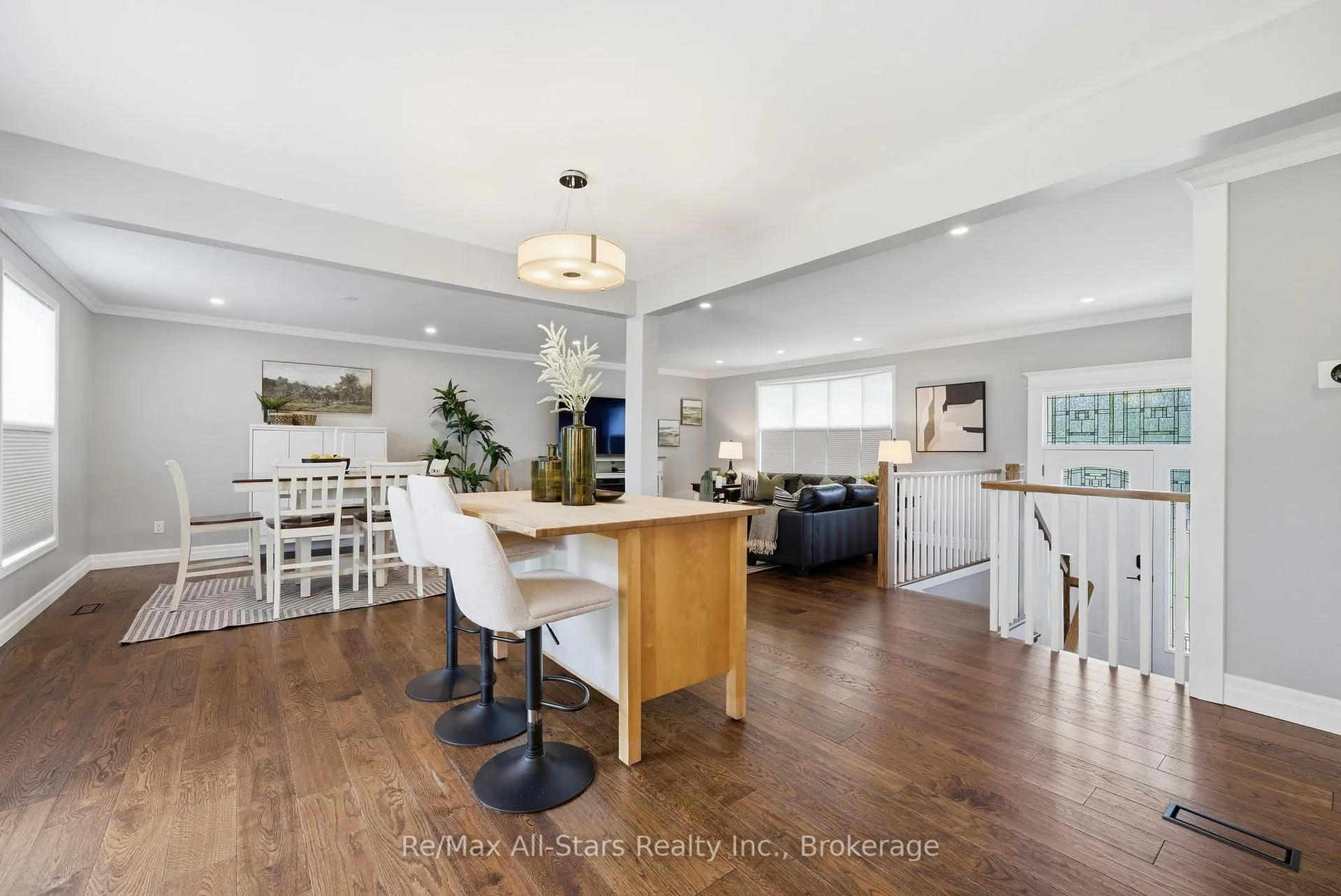Photo 13 of 601 Alma Street, Scugog, Port Perry — HOMEH