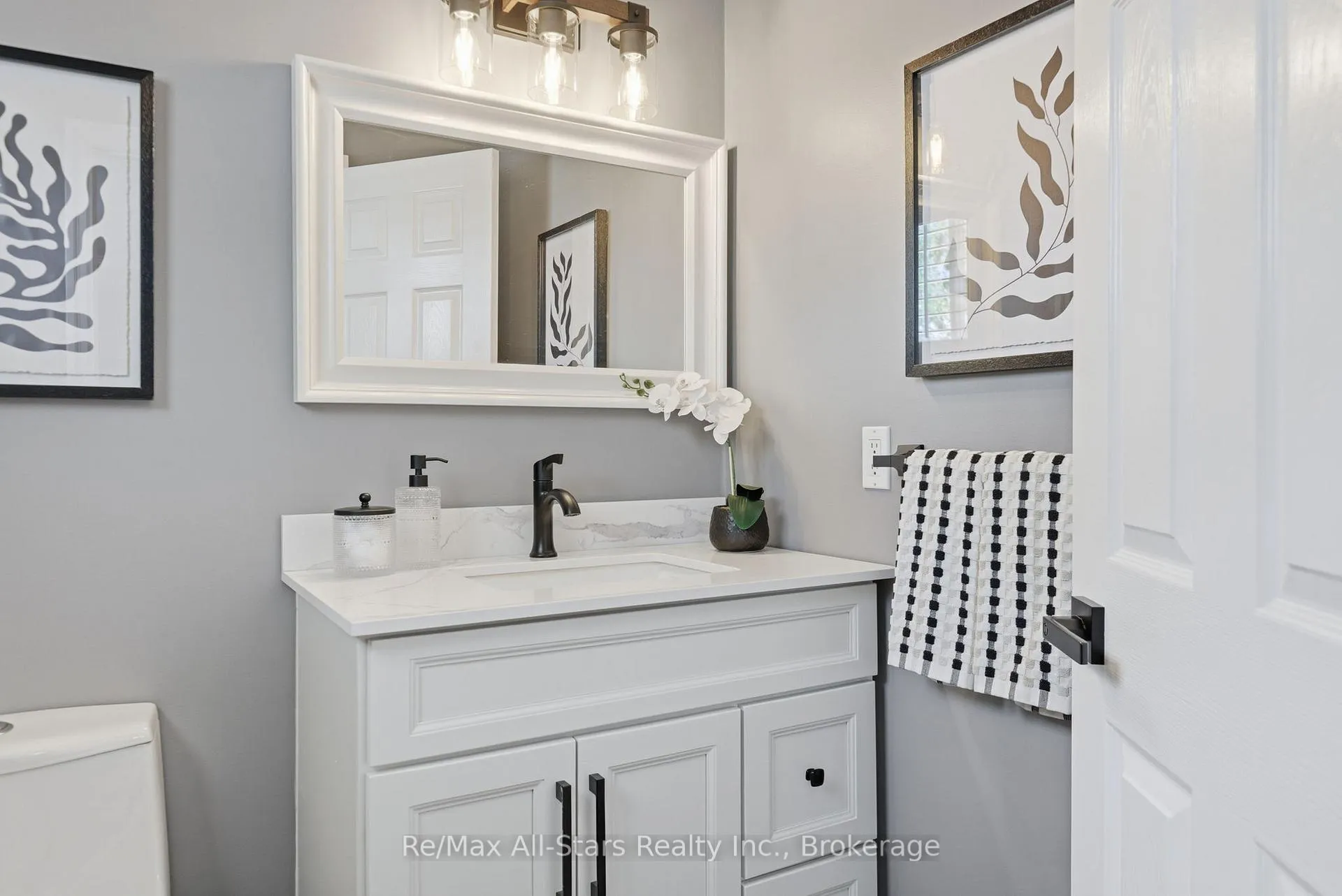 Photo 17 of 601 Alma Street, Scugog, Port Perry — HOMEH