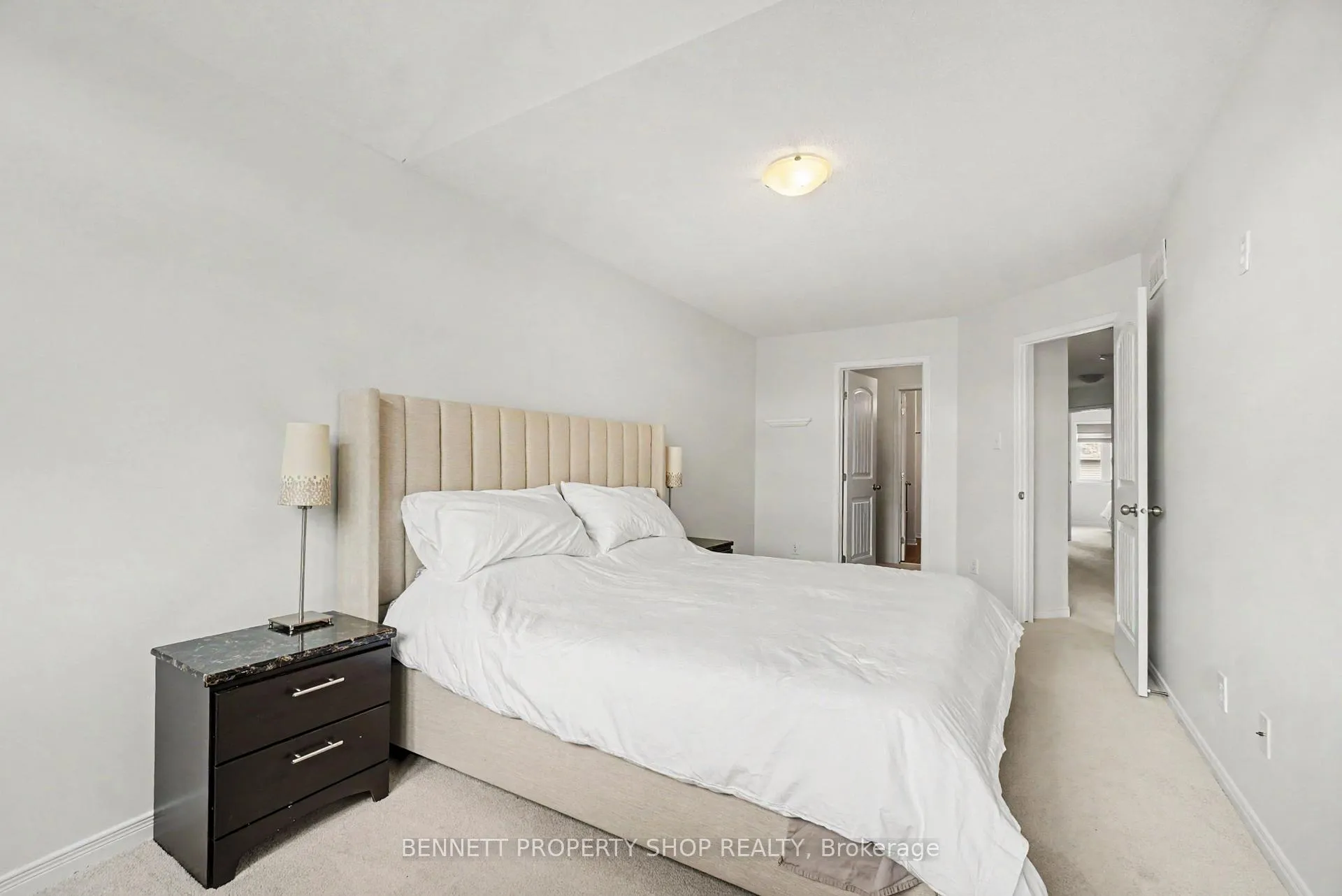 Photo 16 of 330 Laguna Street, Ottawa, Leitrim — HOMEH