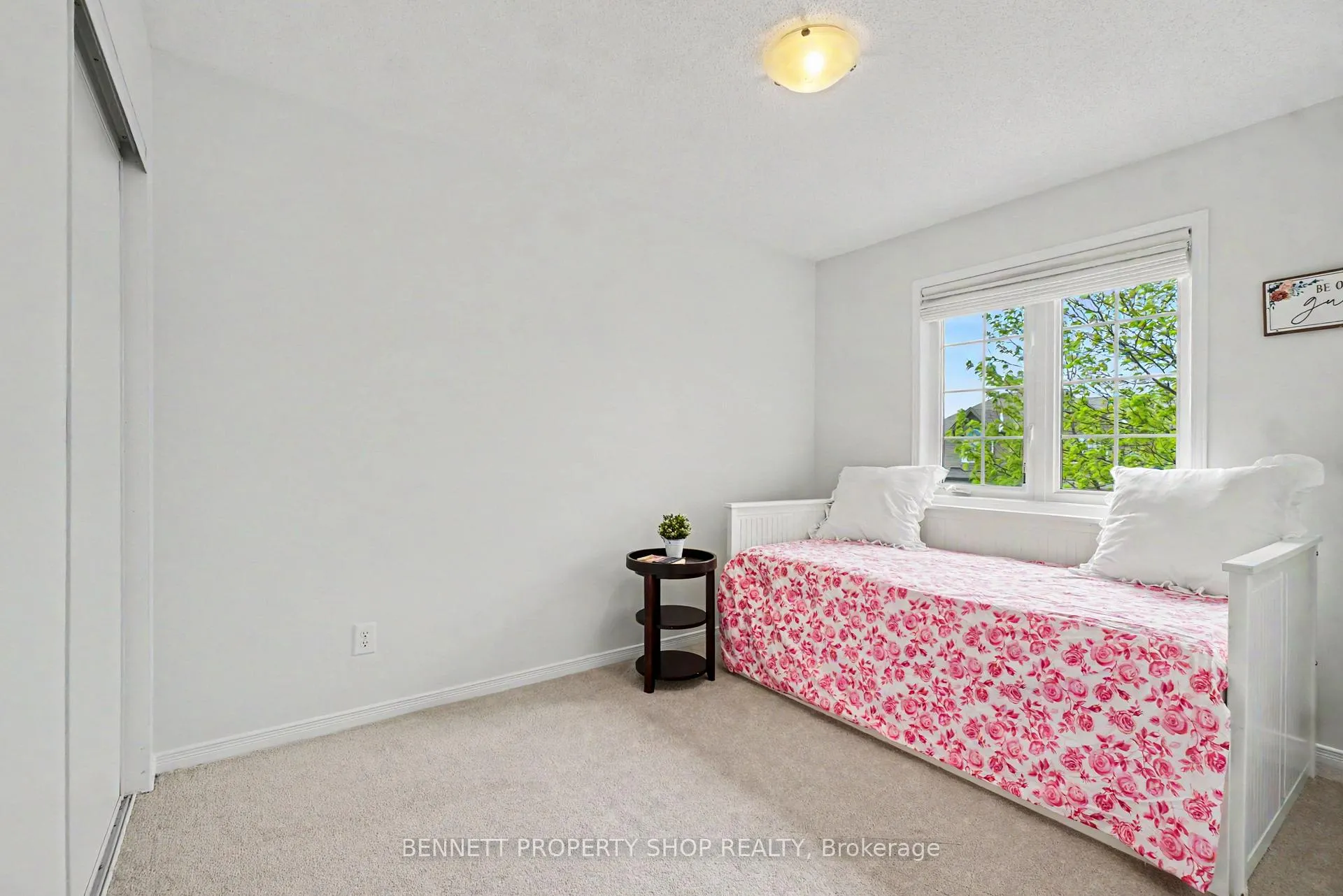 Photo 18 of 330 Laguna Street, Ottawa, Leitrim — HOMEH