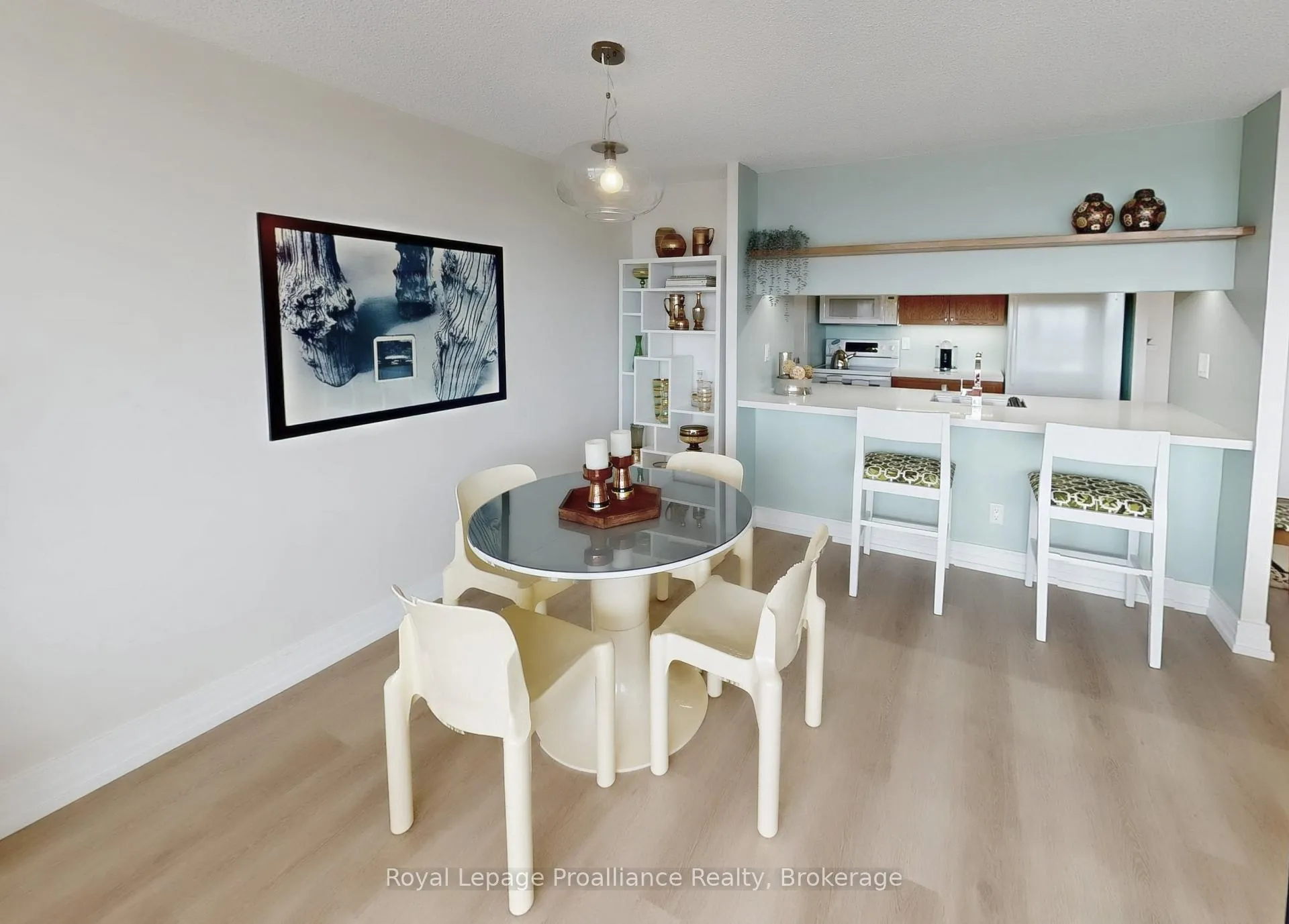 Photo 8 of Unit 1106, 350 Front Street, Belleville, Belleville Ward — HOMEH