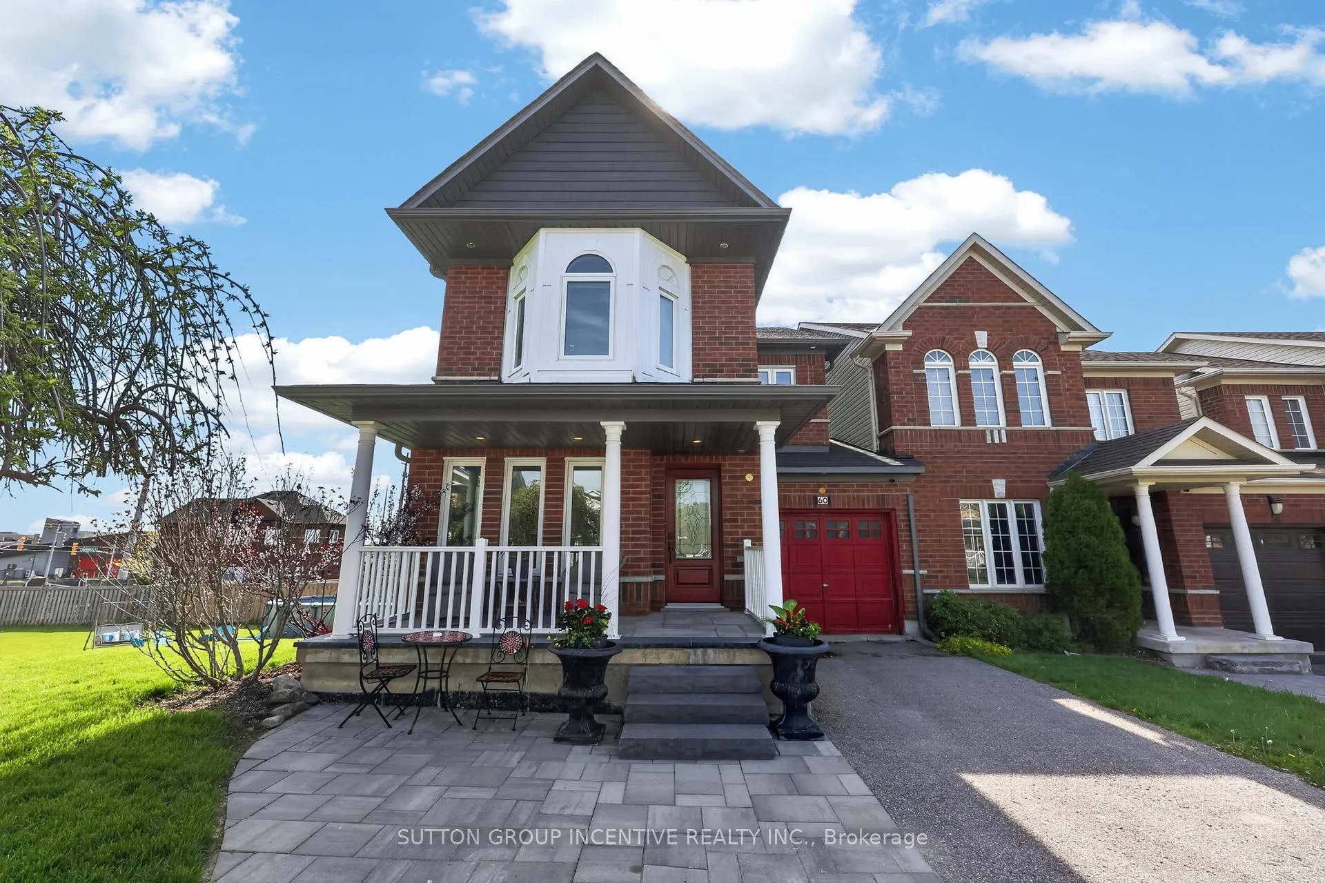 Photo 2 of 60 Succession Crescent, Barrie, Innis-Shore — HOMEH
