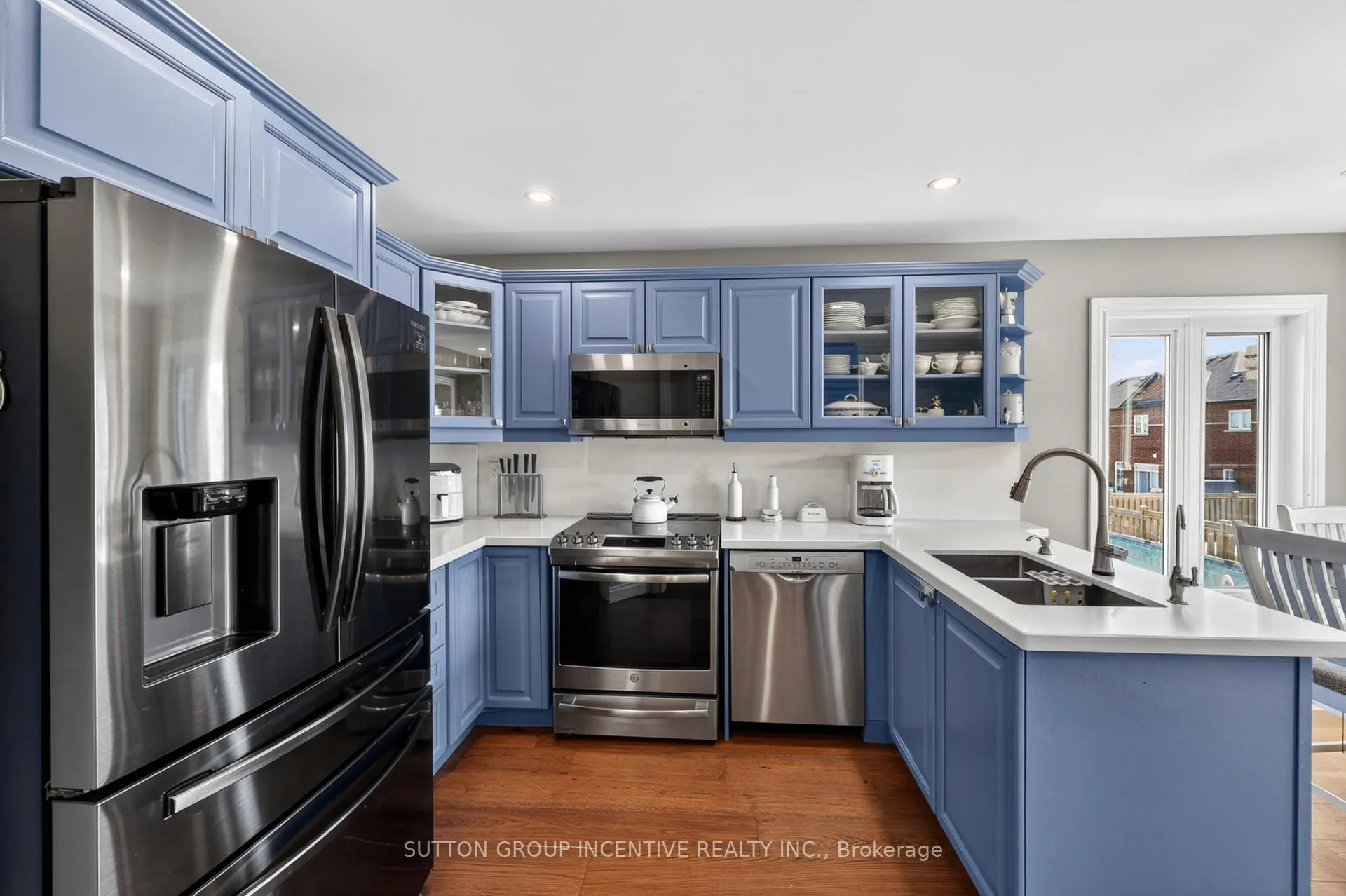 Photo 13 of 60 Succession Crescent, Barrie, Innis-Shore — HOMEH