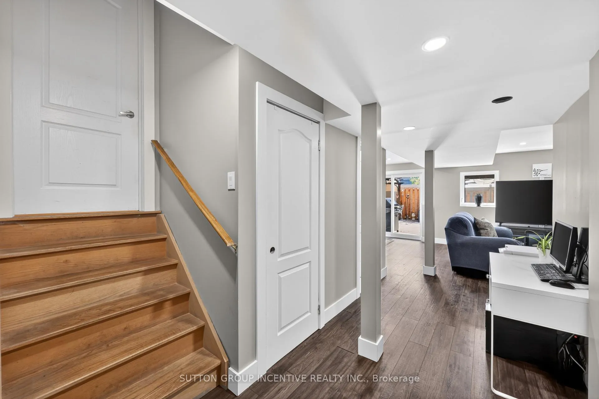 Photo 21 of 60 Succession Crescent, Barrie, Innis-Shore — HOMEH