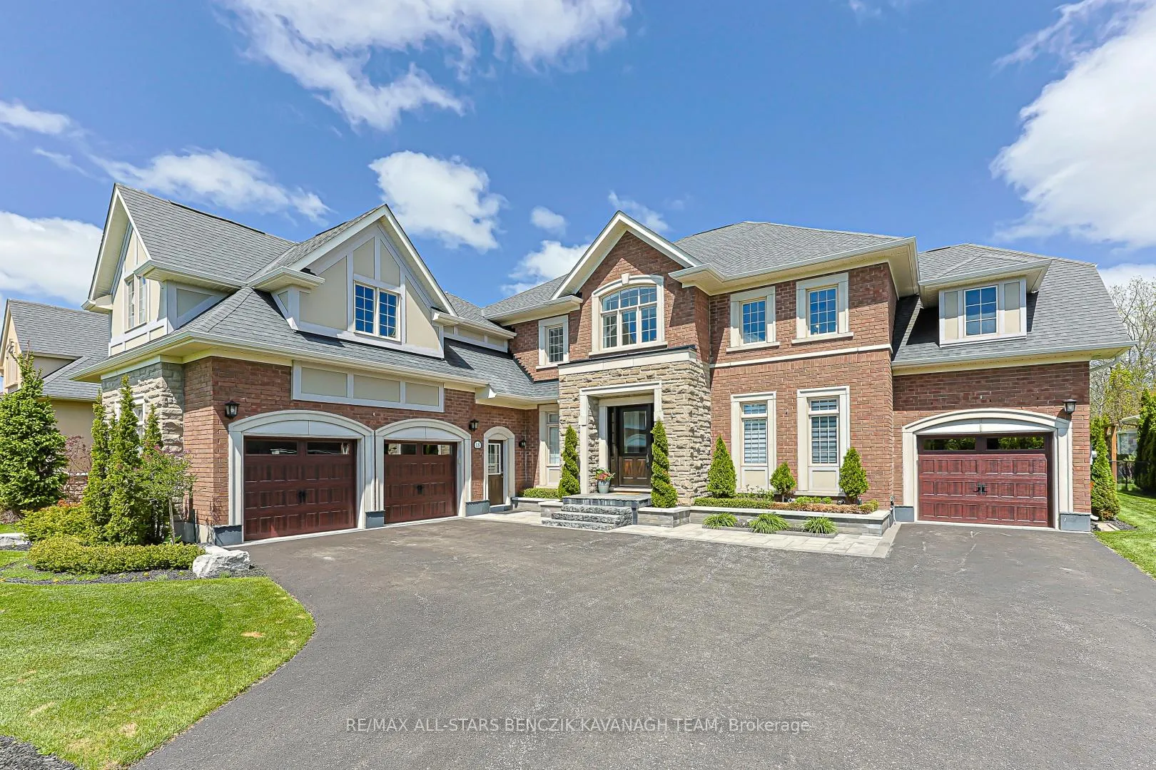 Front of 18 Wyndance Way