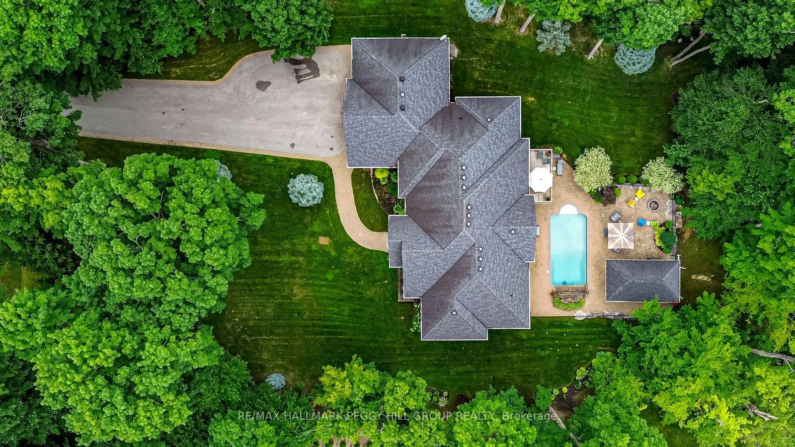 Photo 3 of 32 Gallagher Crescent, Springwater, Midhurst — HOMEH