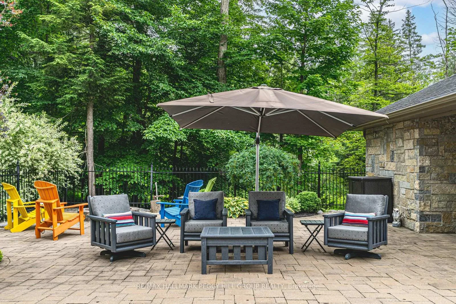 Photo 24 of 32 Gallagher Crescent, Springwater, Midhurst — HOMEH