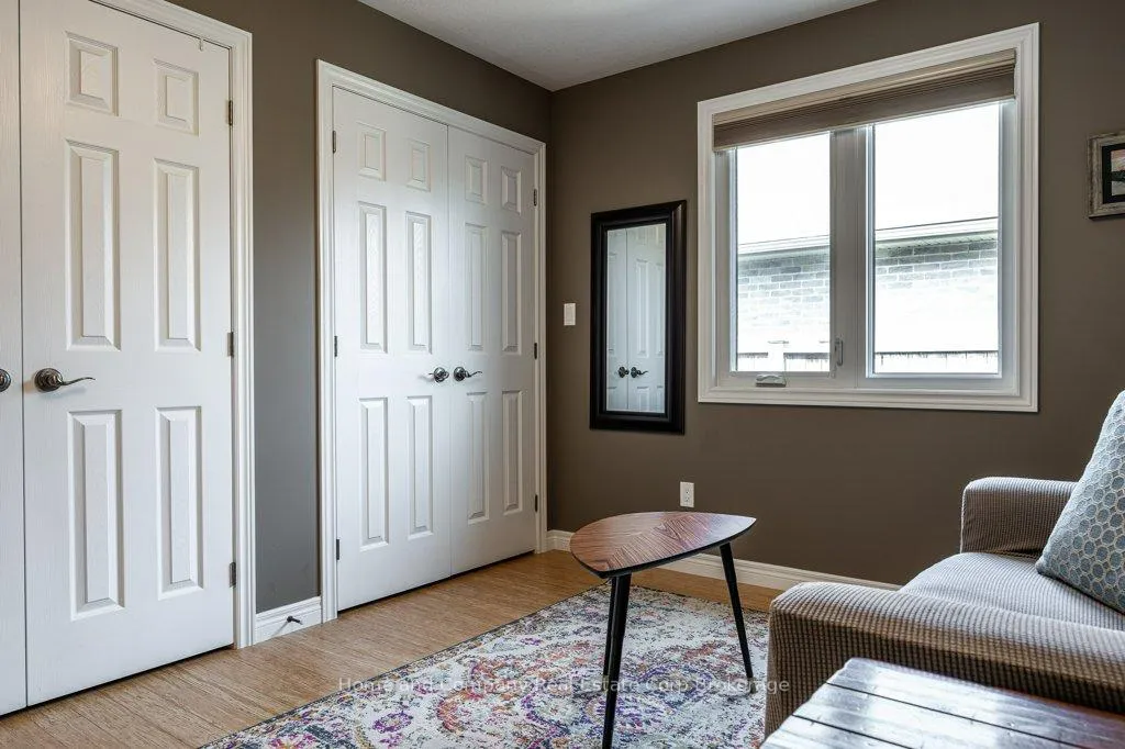 Photo 21 of 22 Findlay Place, Stratford — HOMEH
