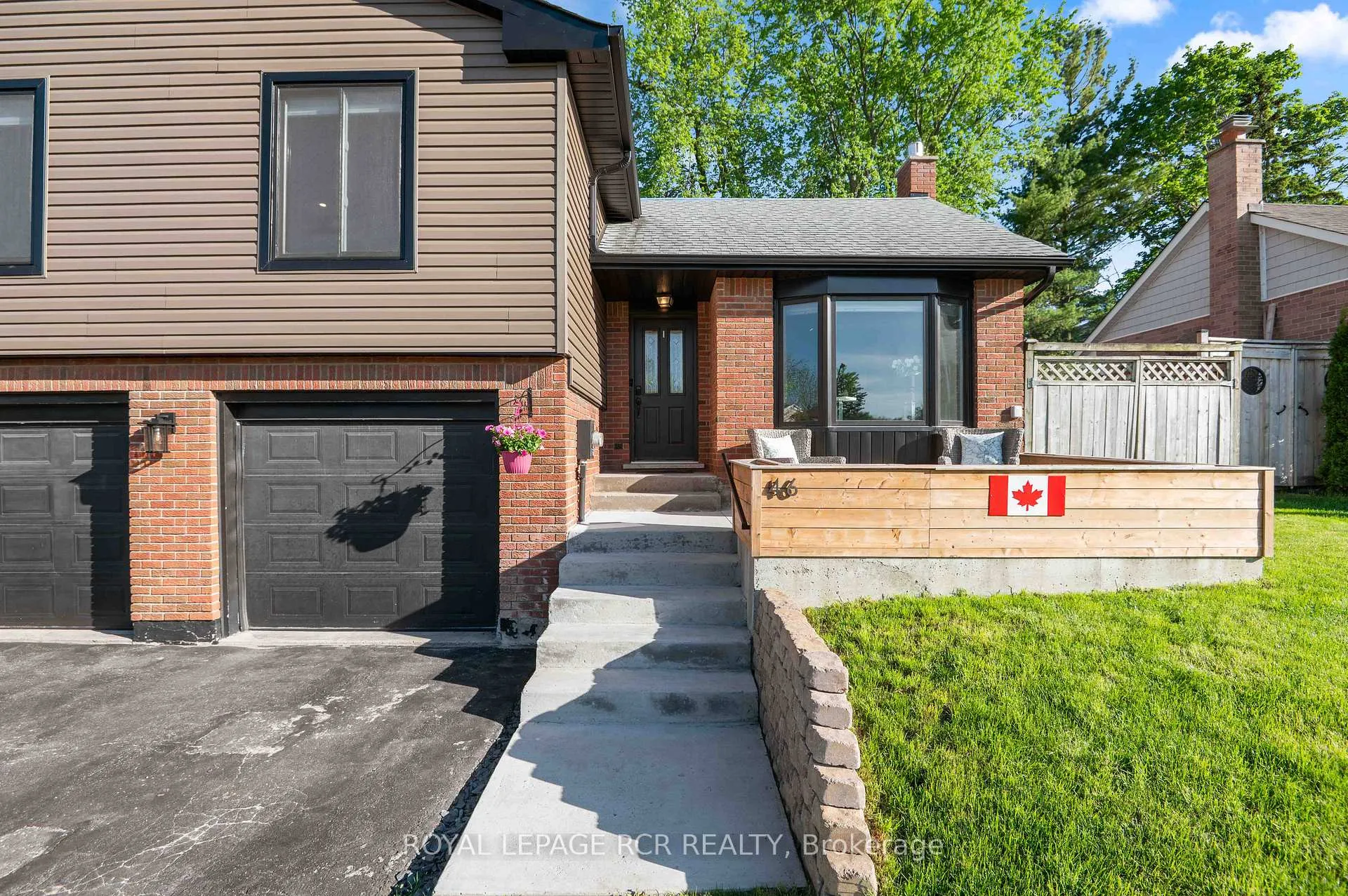 Photo 2 of 46 Goldgate Crescent, Orangeville — HOMEH