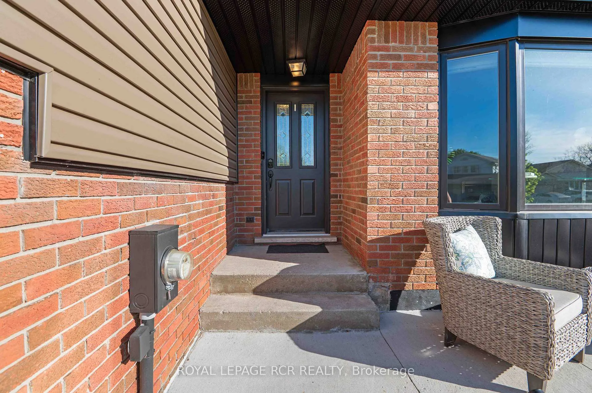 Photo 4 of 46 Goldgate Crescent, Orangeville — HOMEH