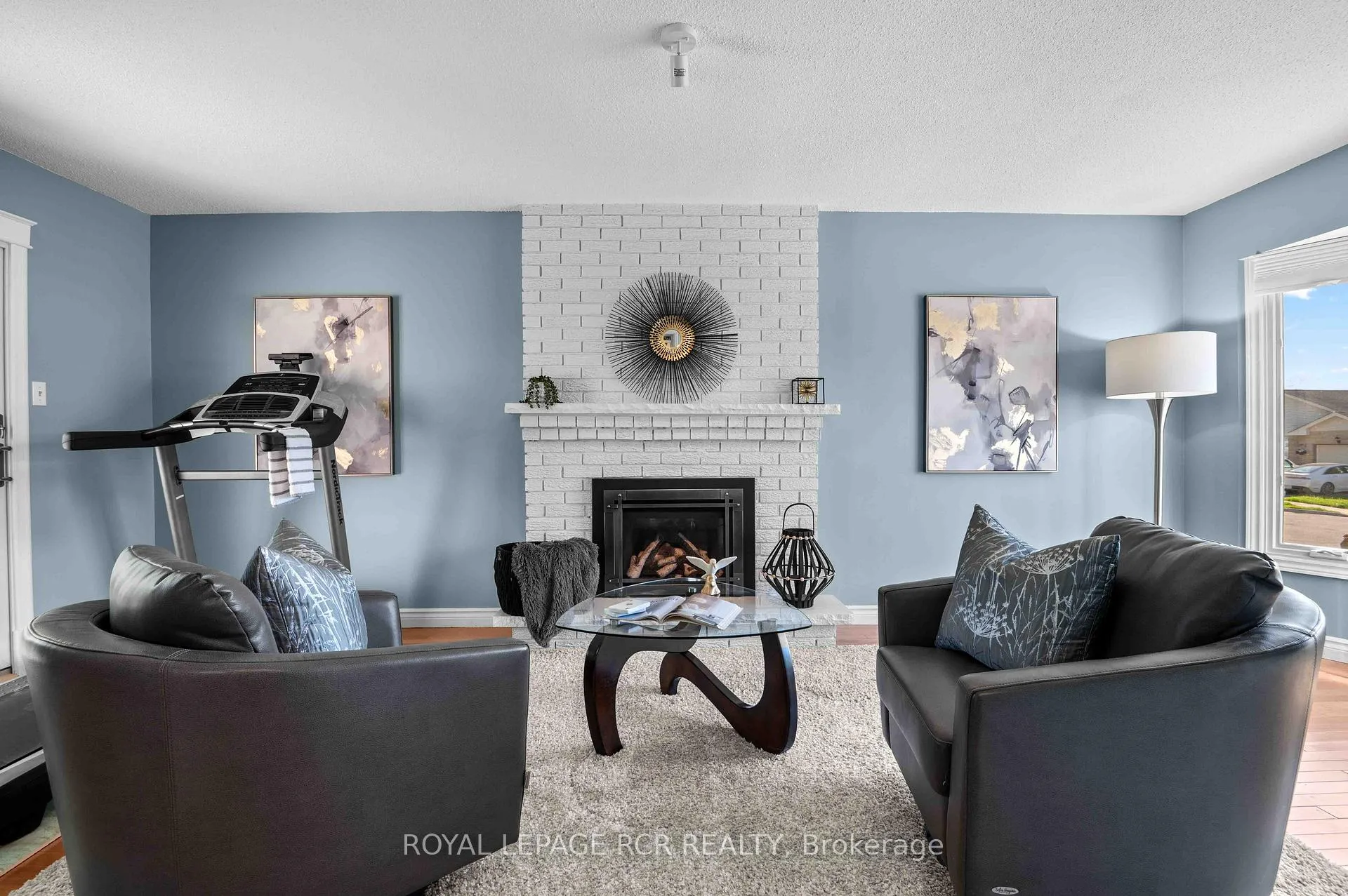 Photo 7 of 46 Goldgate Crescent, Orangeville — HOMEH
