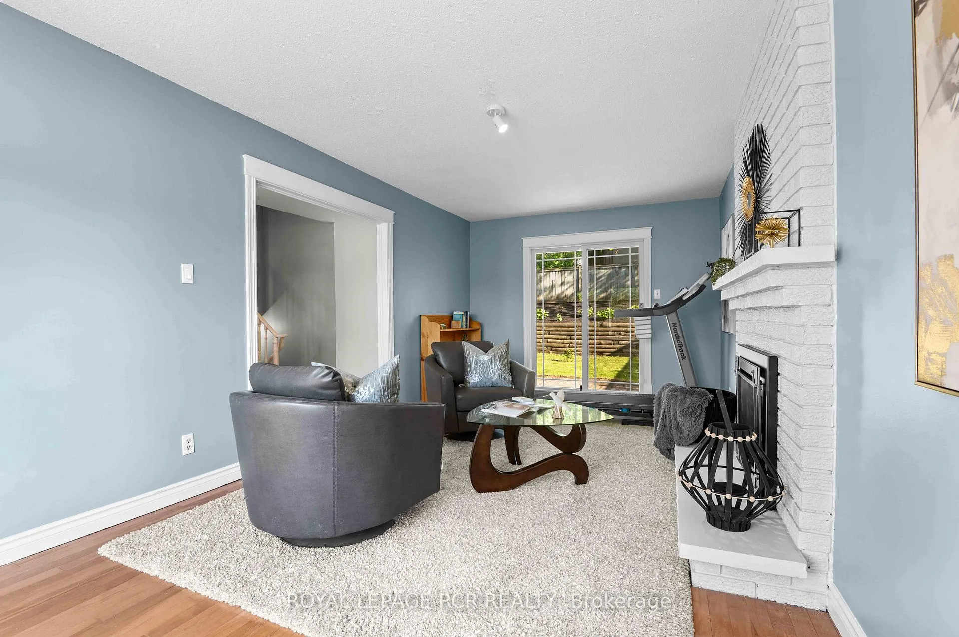 Photo 9 of 46 Goldgate Crescent, Orangeville — HOMEH