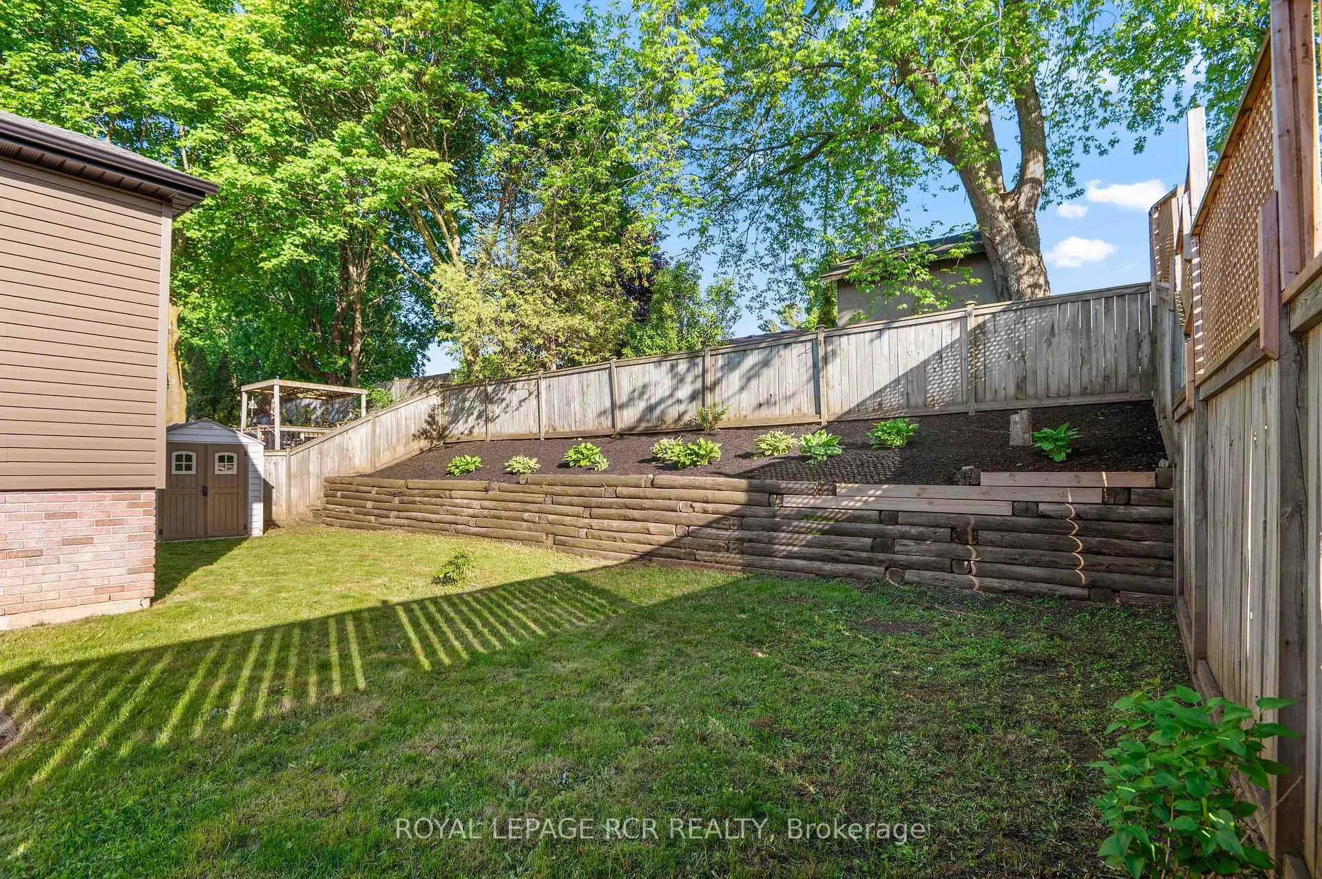 Photo 45 of 46 Goldgate Crescent, Orangeville — HOMEH