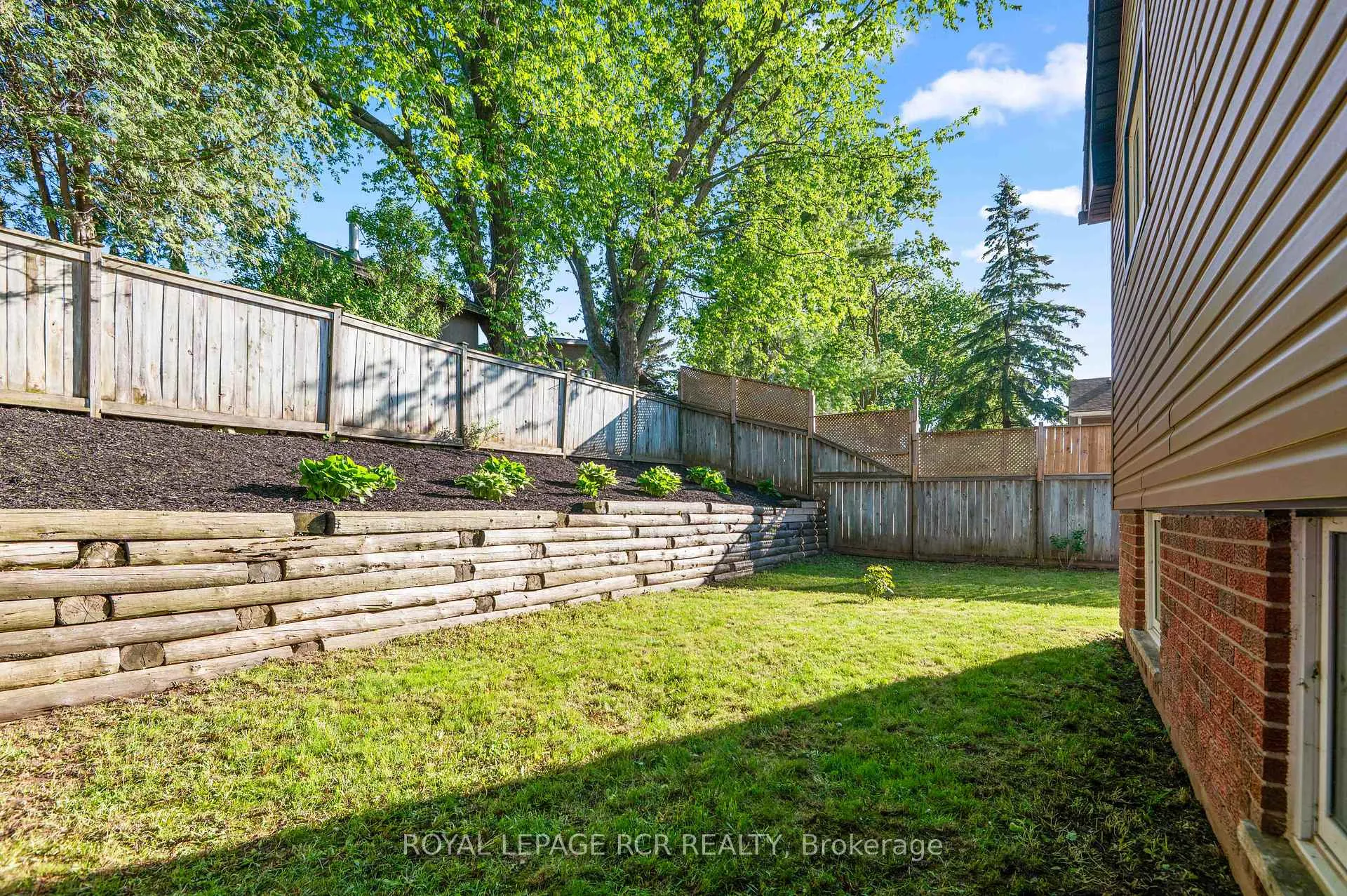 Photo 47 of 46 Goldgate Crescent, Orangeville — HOMEH
