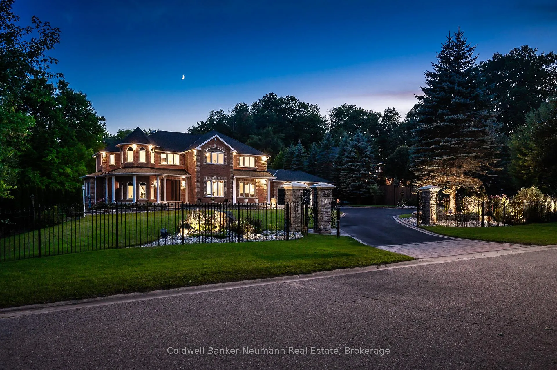 Photo of 32 Forest Ridge Road