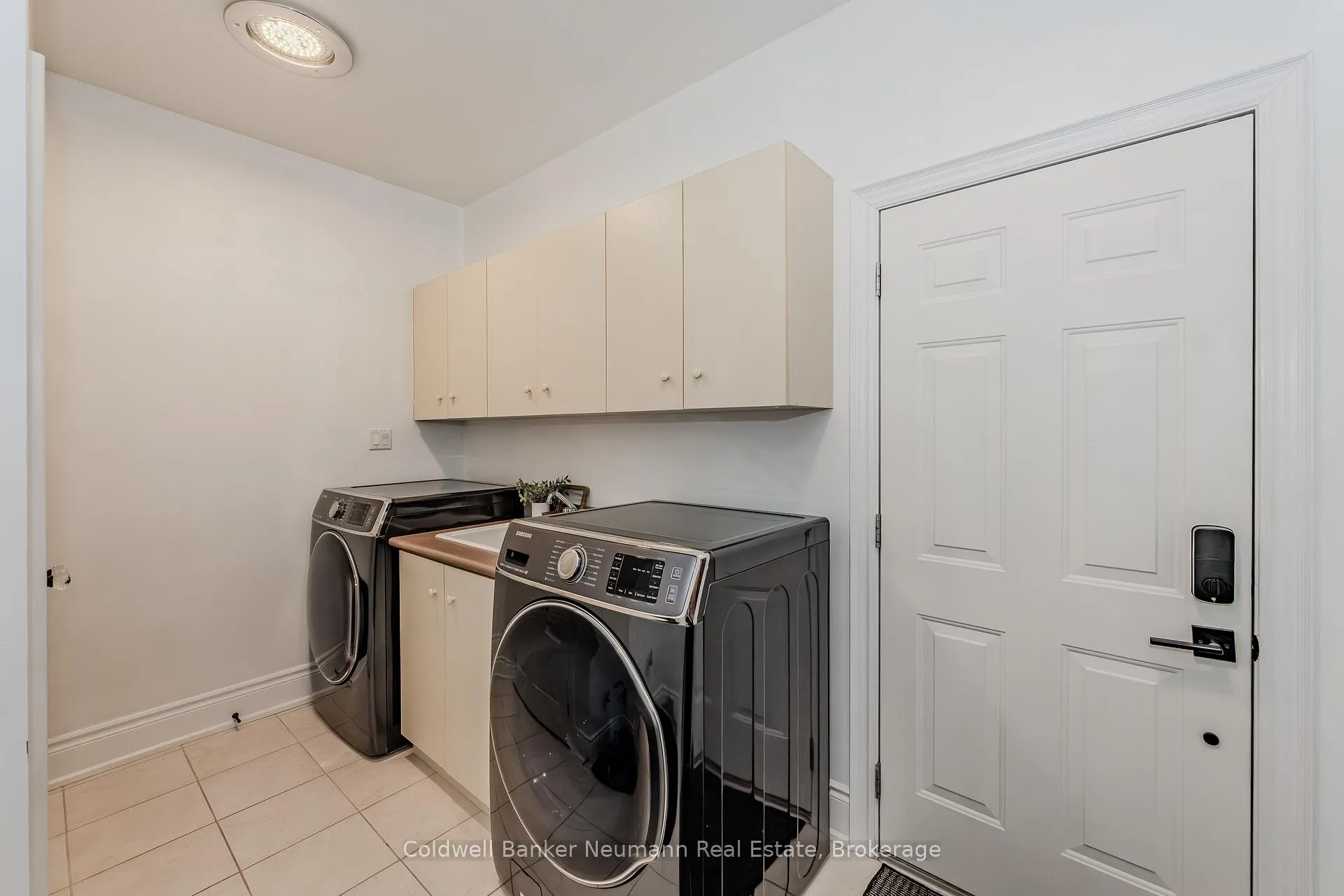 Photo 19 of 32 Forest Ridge Road, Erin, Hillsburgh — HOMEH