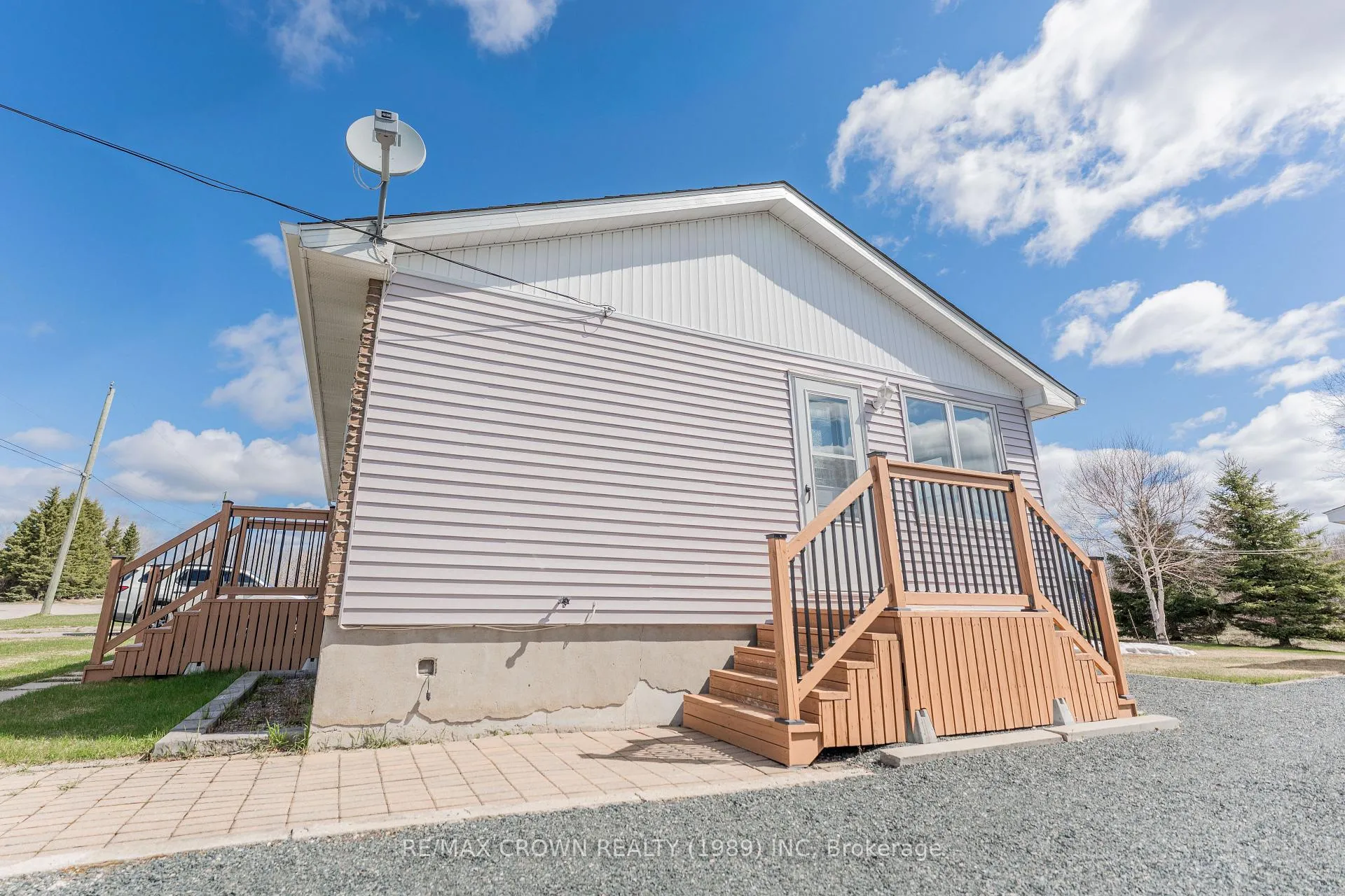 Photo 6 of 47 Breton Crescent, Smooth Rock Falls, SRF — HOMEH