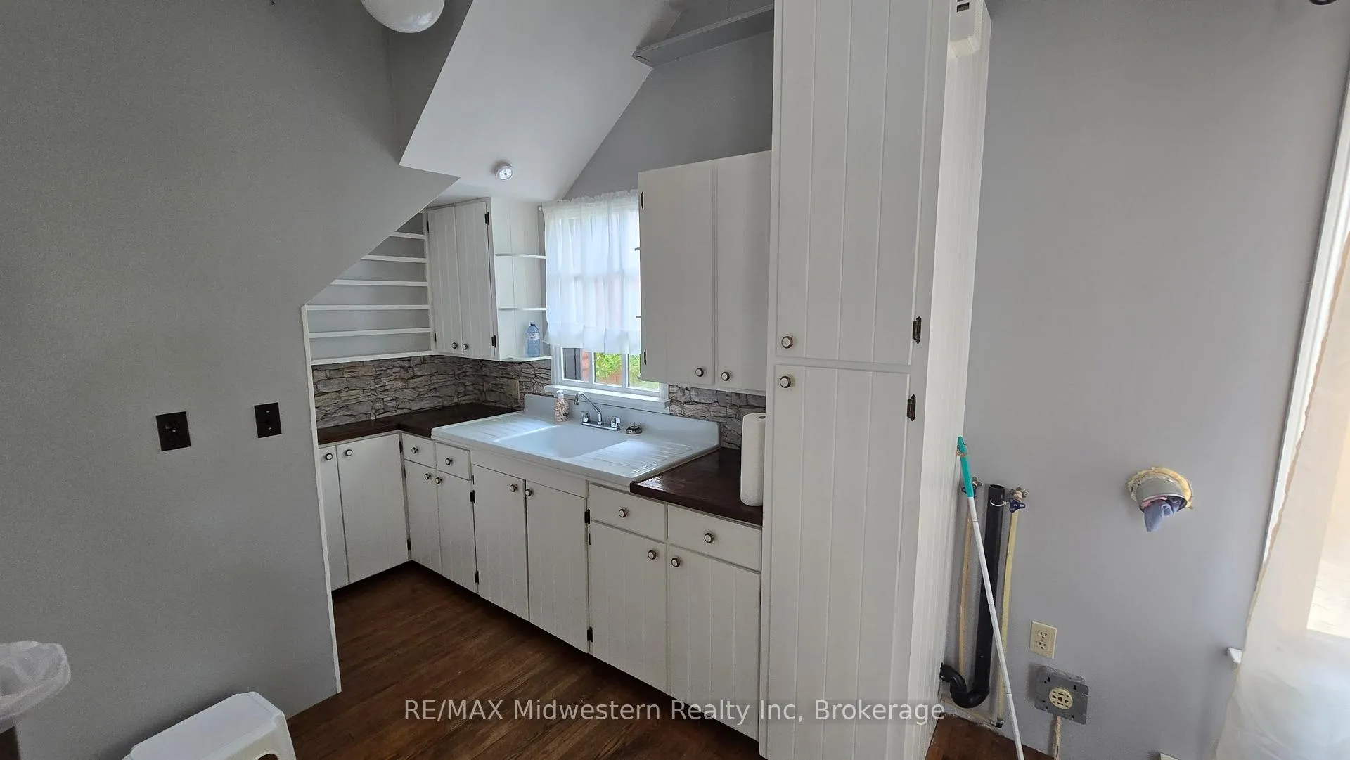 Photo 6 of Unit 2, 545 Inkerman Street E, North Perth, Listowel — HOMEH
