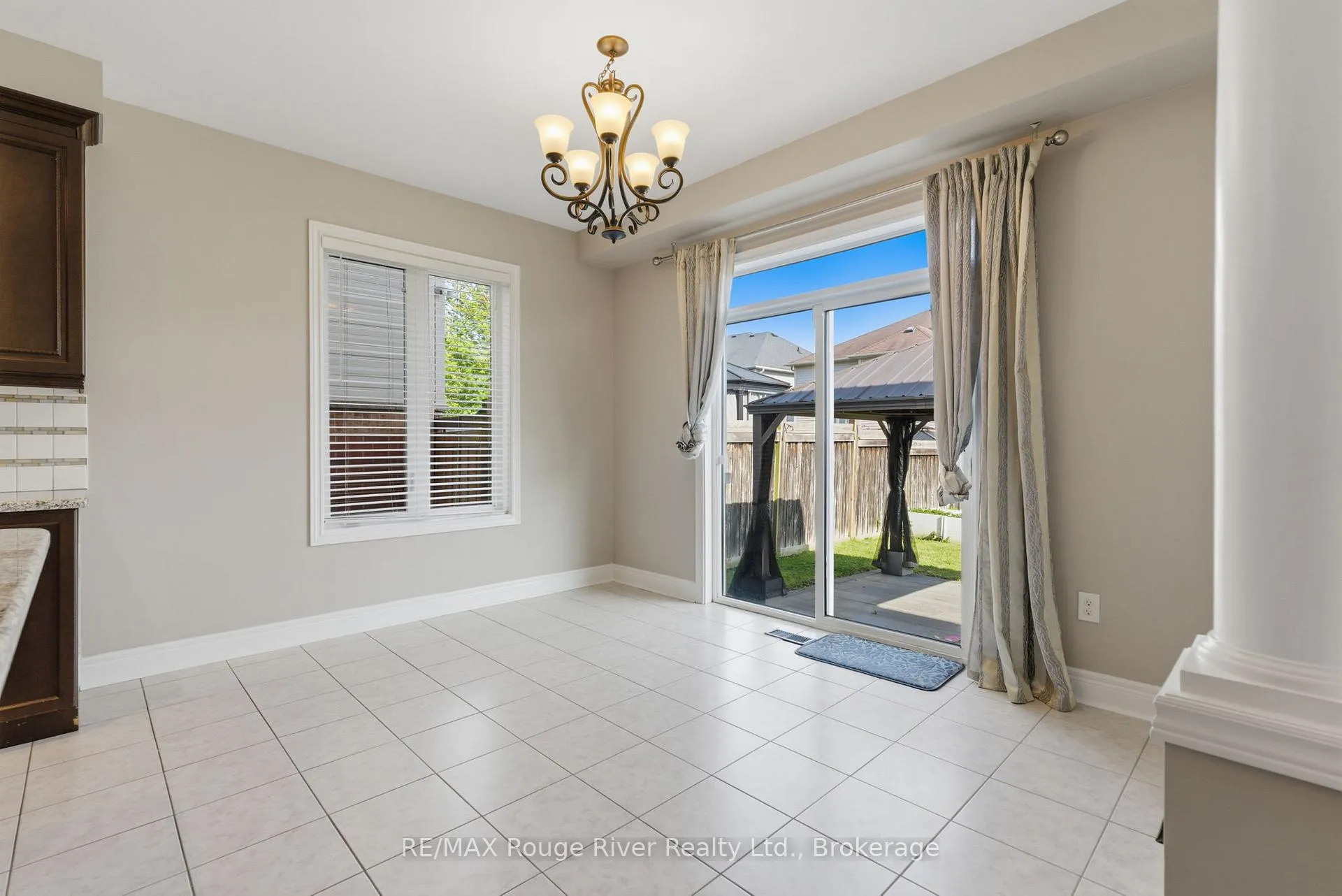 Photo 17 of 138 Kersey Crescent, Clarington, Courtice — HOMEH