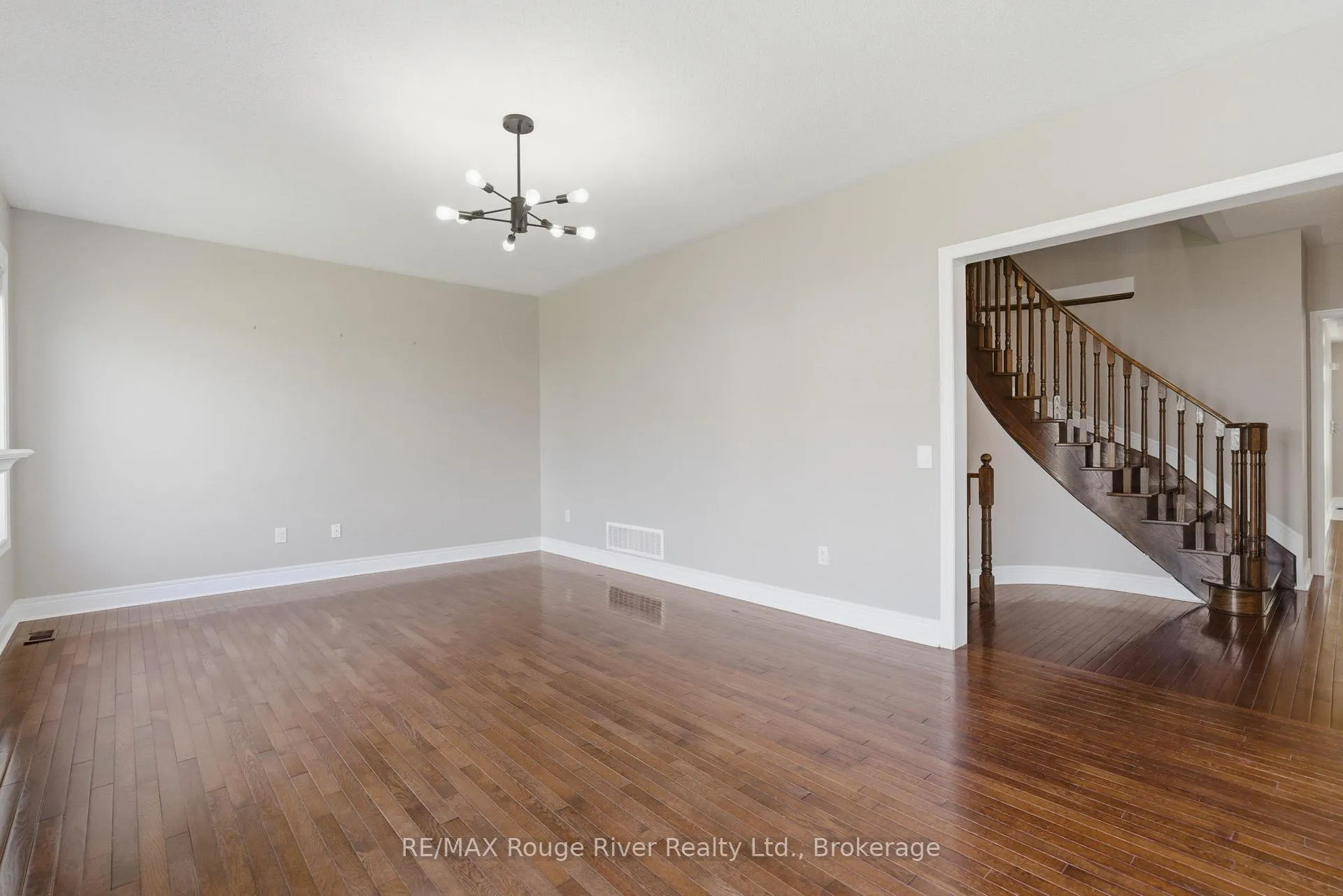Photo 19 of 138 Kersey Crescent, Clarington, Courtice — HOMEH