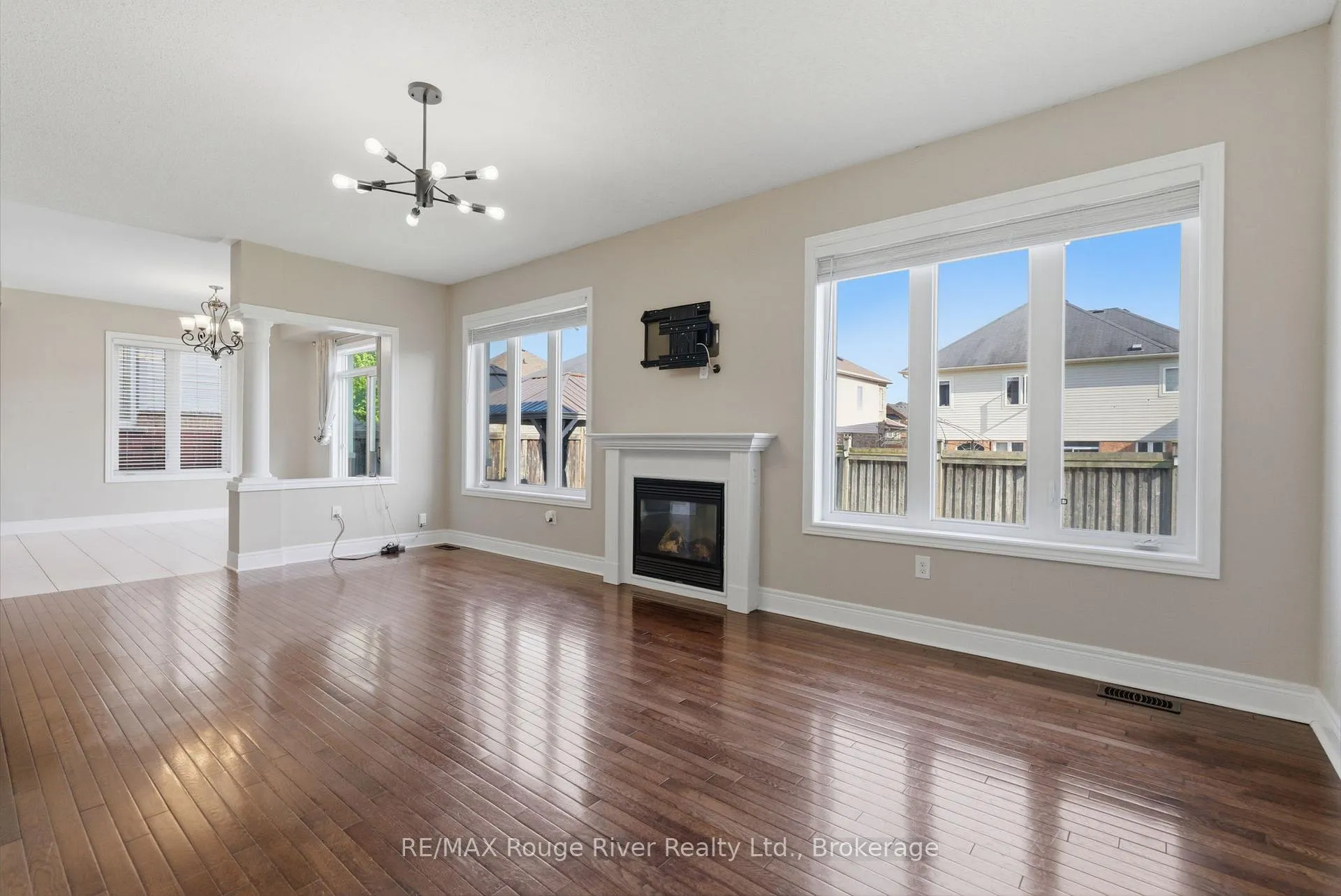 Photo 21 of 138 Kersey Crescent, Clarington, Courtice — HOMEH