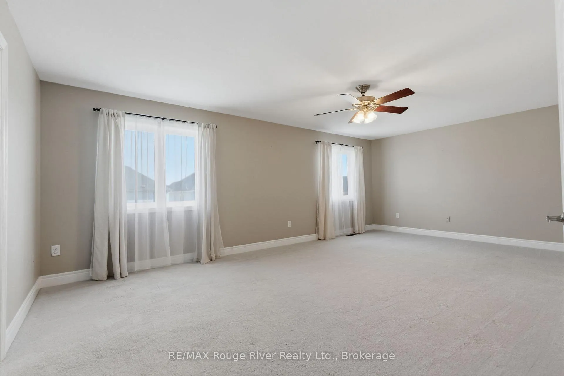 Photo 23 of 138 Kersey Crescent, Clarington, Courtice — HOMEH