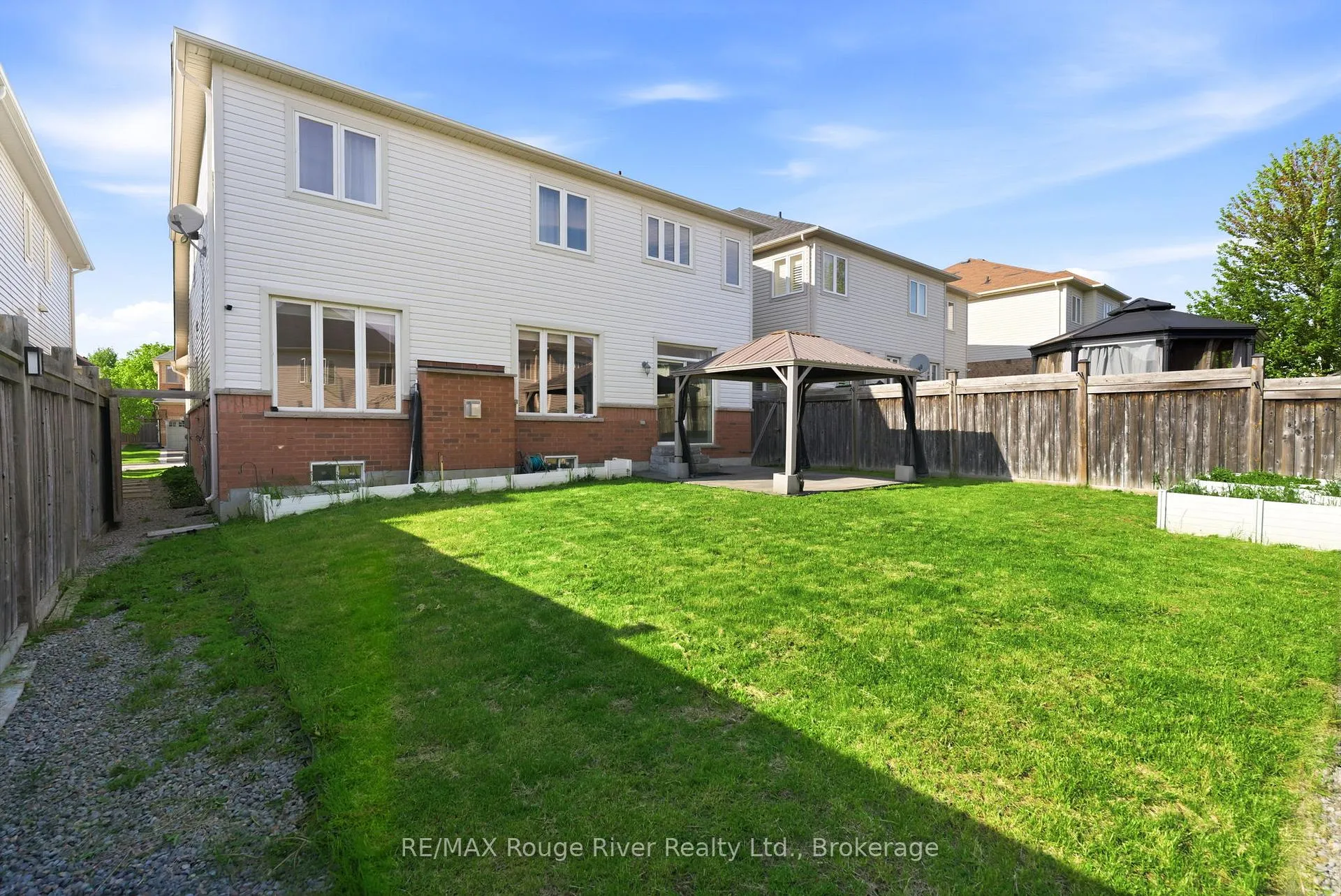 Photo 47 of 138 Kersey Crescent, Clarington, Courtice — HOMEH