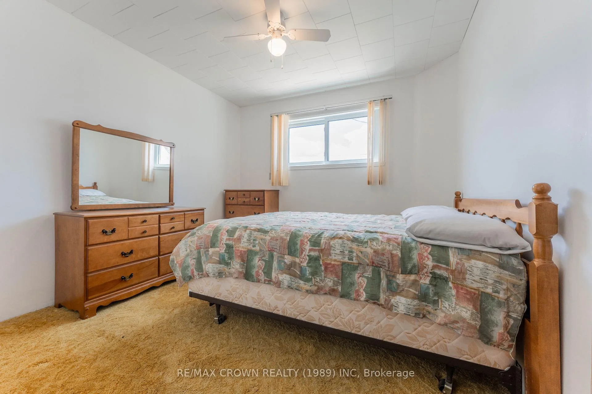 Photo 19 of 35 Bowman Avenue, Kapuskasing — HOMEH