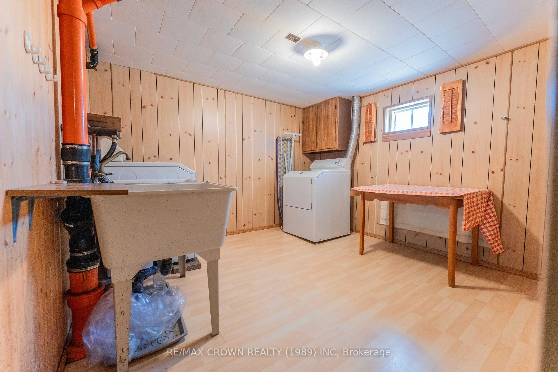 Photo 25 of 35 Bowman Avenue, Kapuskasing — HOMEH