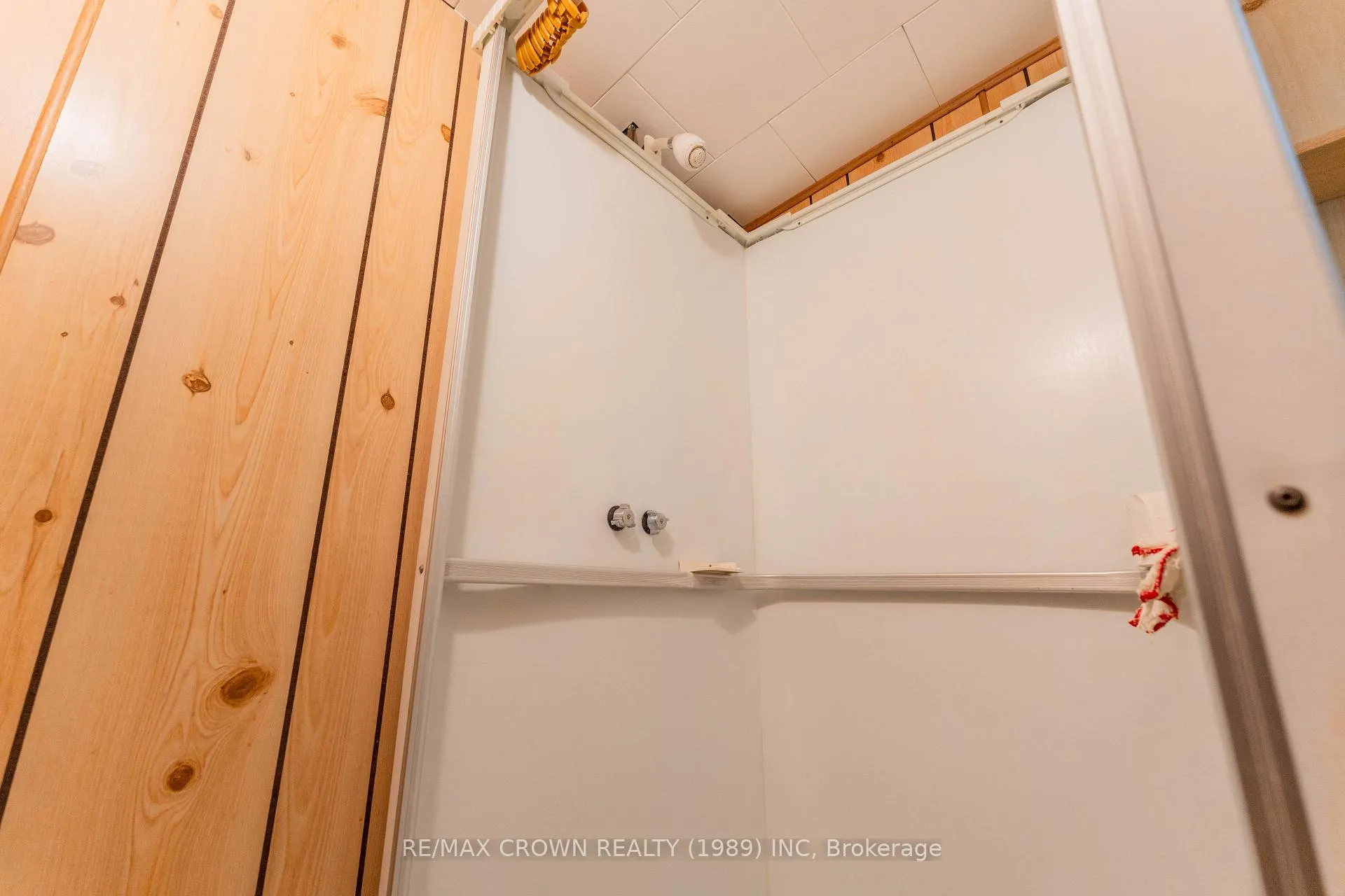 Photo 37 of 35 Bowman Avenue, Kapuskasing — HOMEH