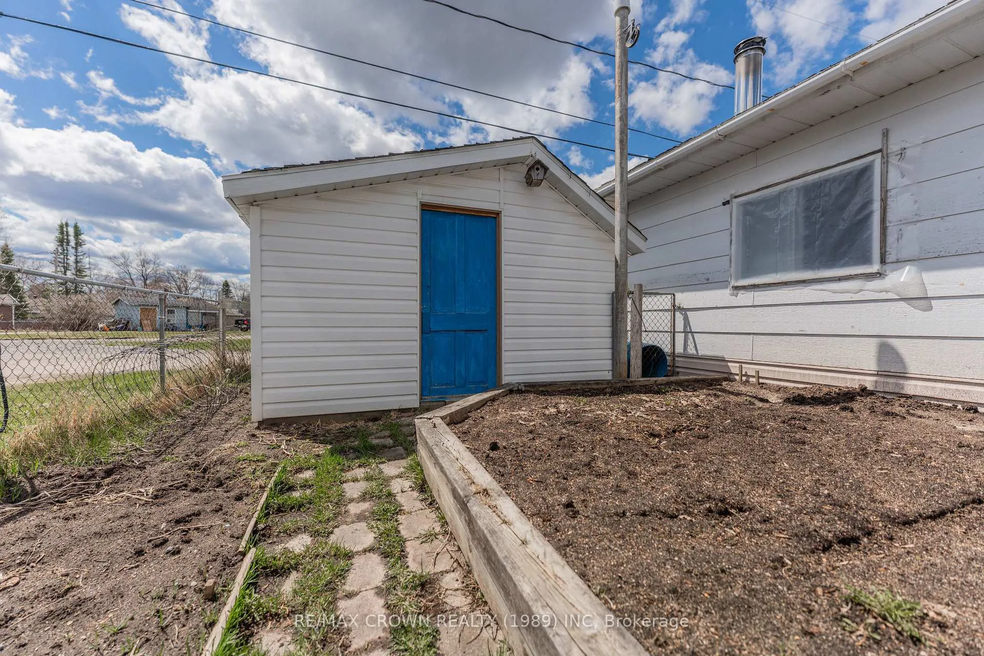 Photo 46 of 35 Bowman Avenue, Kapuskasing — HOMEH